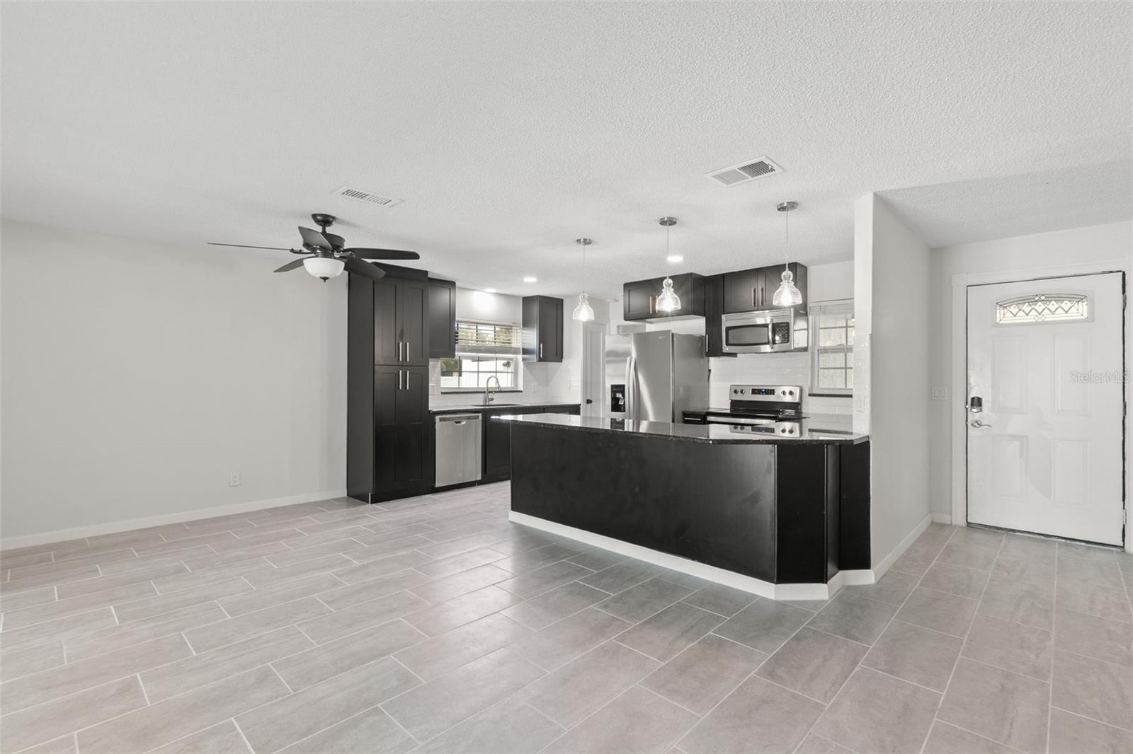 Image 5 of 35 For 310 94th Avenue N