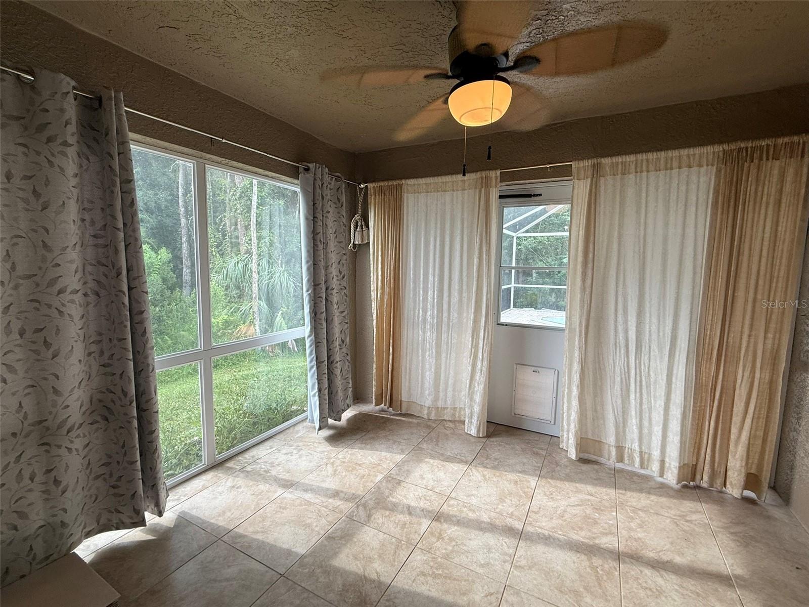 Image 31 of 39 For 212 Arbor Woods Circle