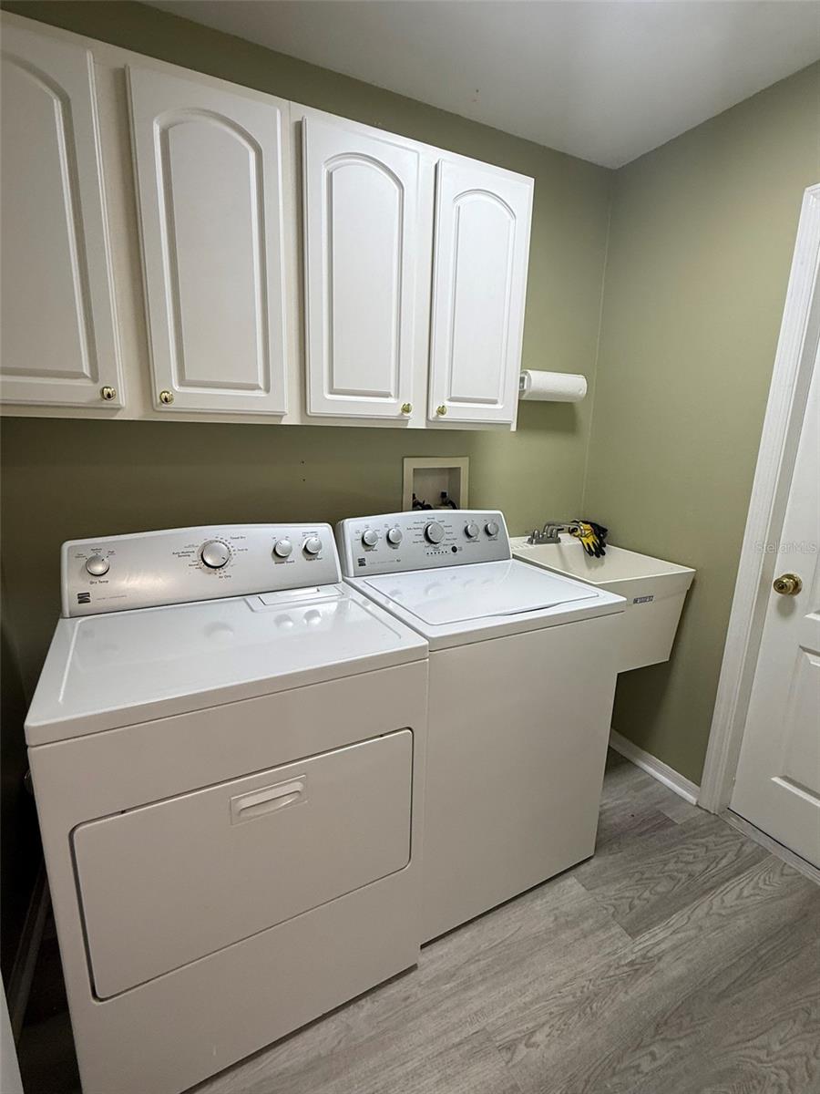 Image 36 of 39 For 212 Arbor Woods Circle