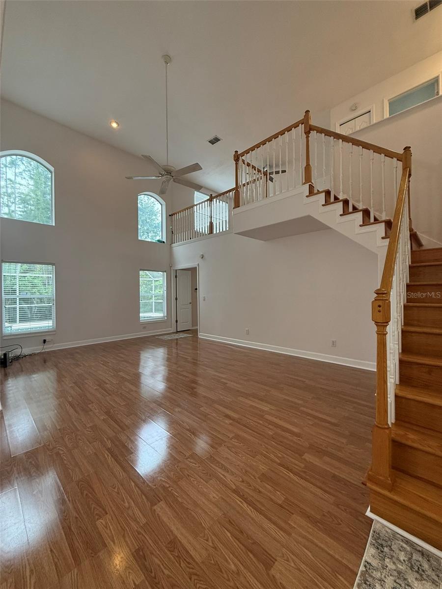 Image 4 of 39 For 212 Arbor Woods Circle