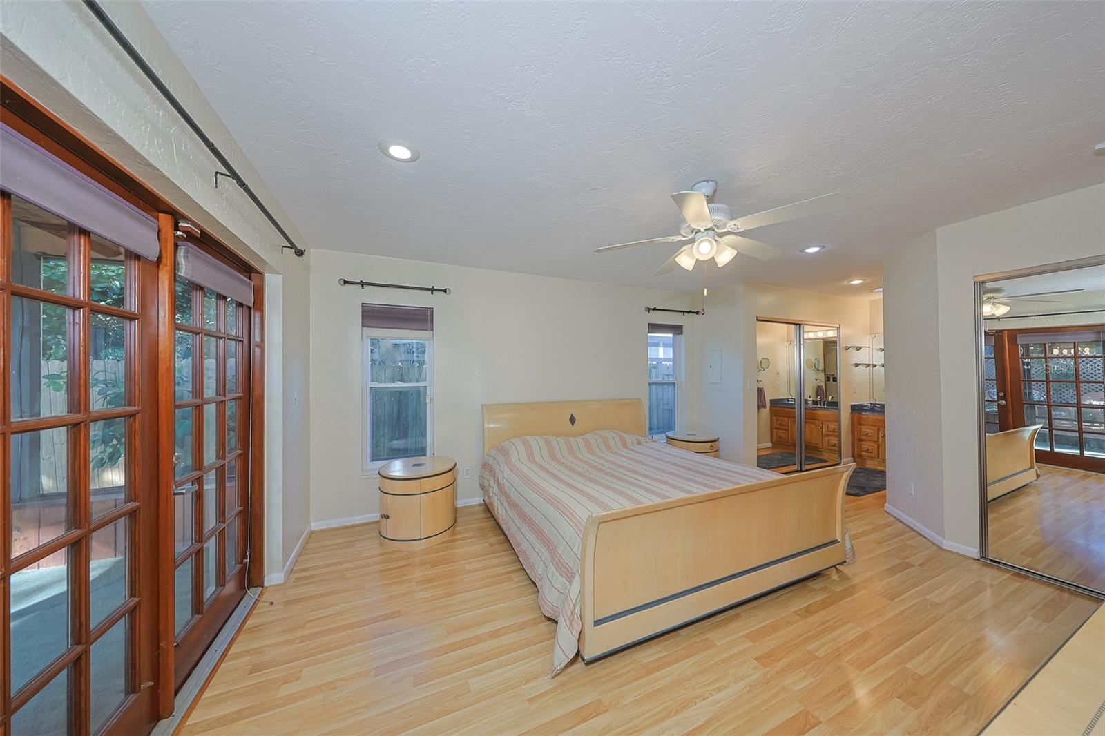 Image 13 of 37 For 8012 26th Avenue N