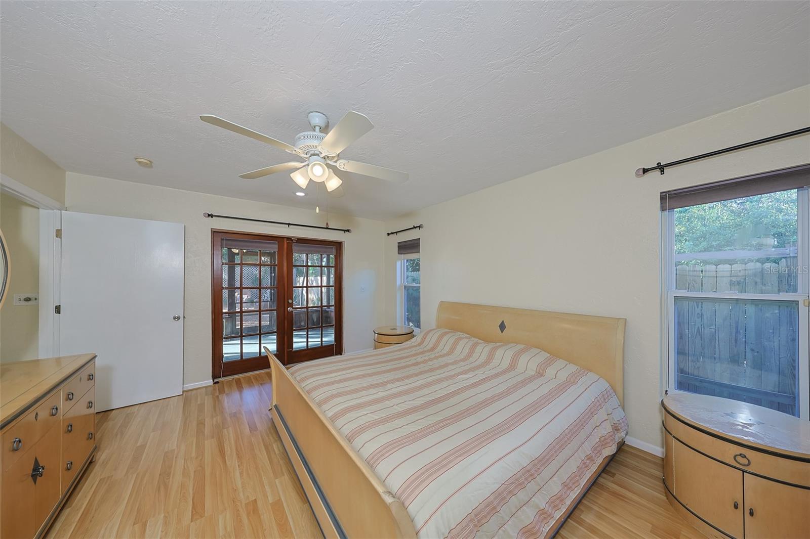 Image 14 of 37 For 8012 26th Avenue N