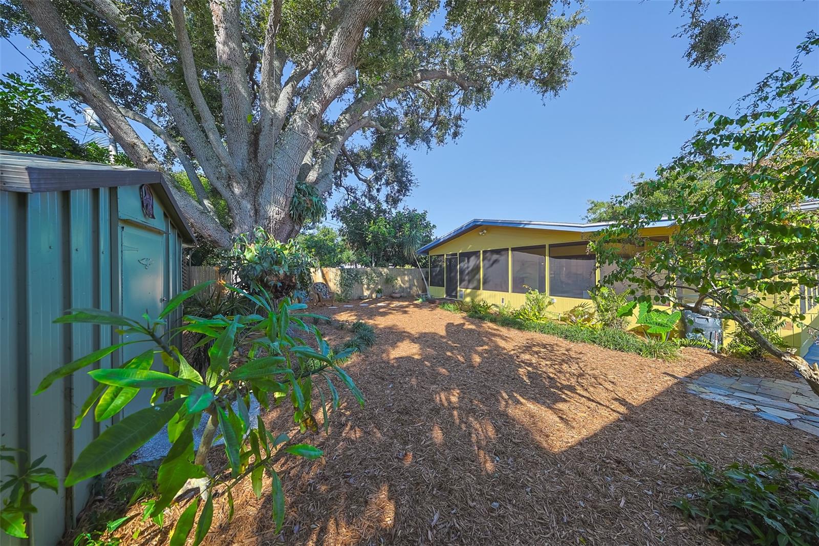 Image 32 of 37 For 8012 26th Avenue N