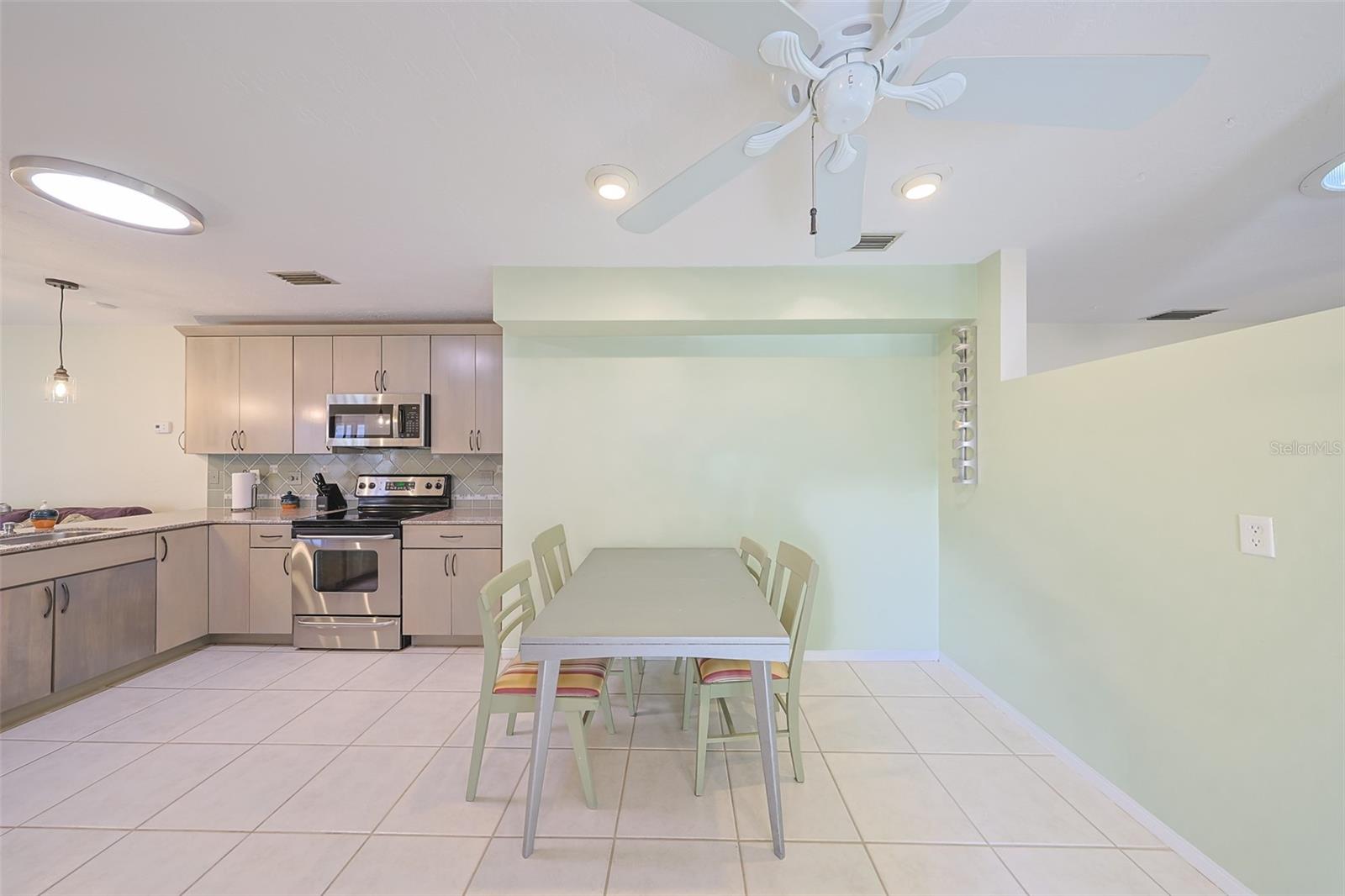 Image 6 of 37 For 8012 26th Avenue N