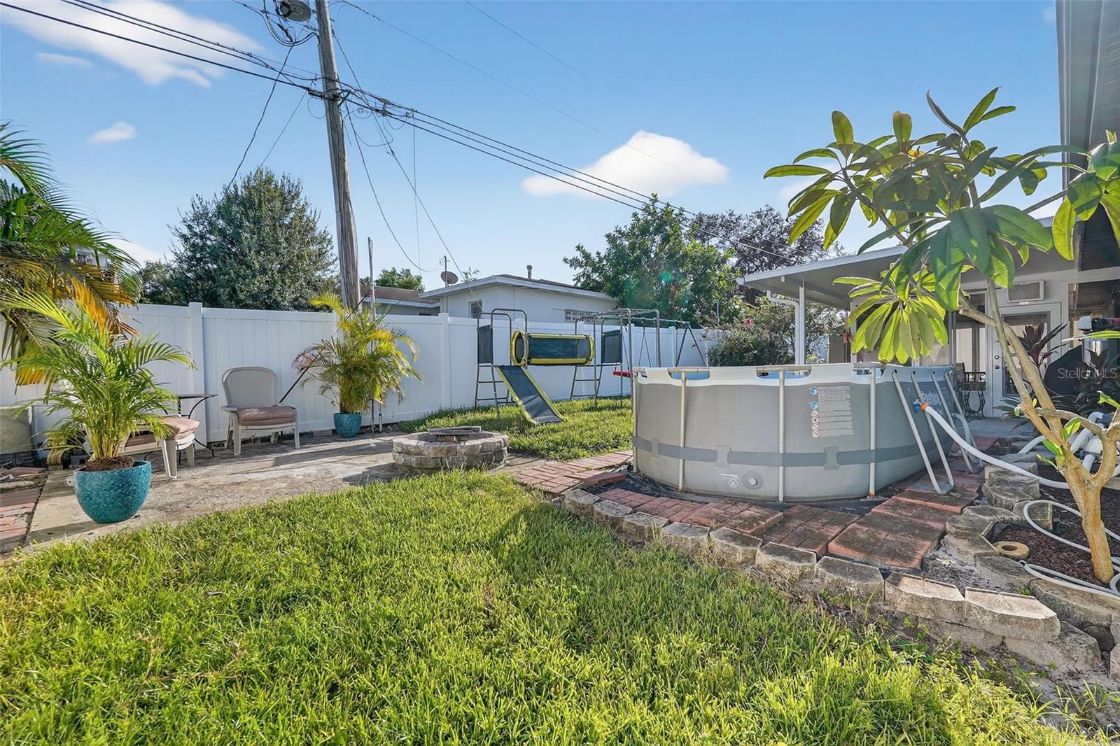 Image 65 of 93 For 1241 Lake Drive