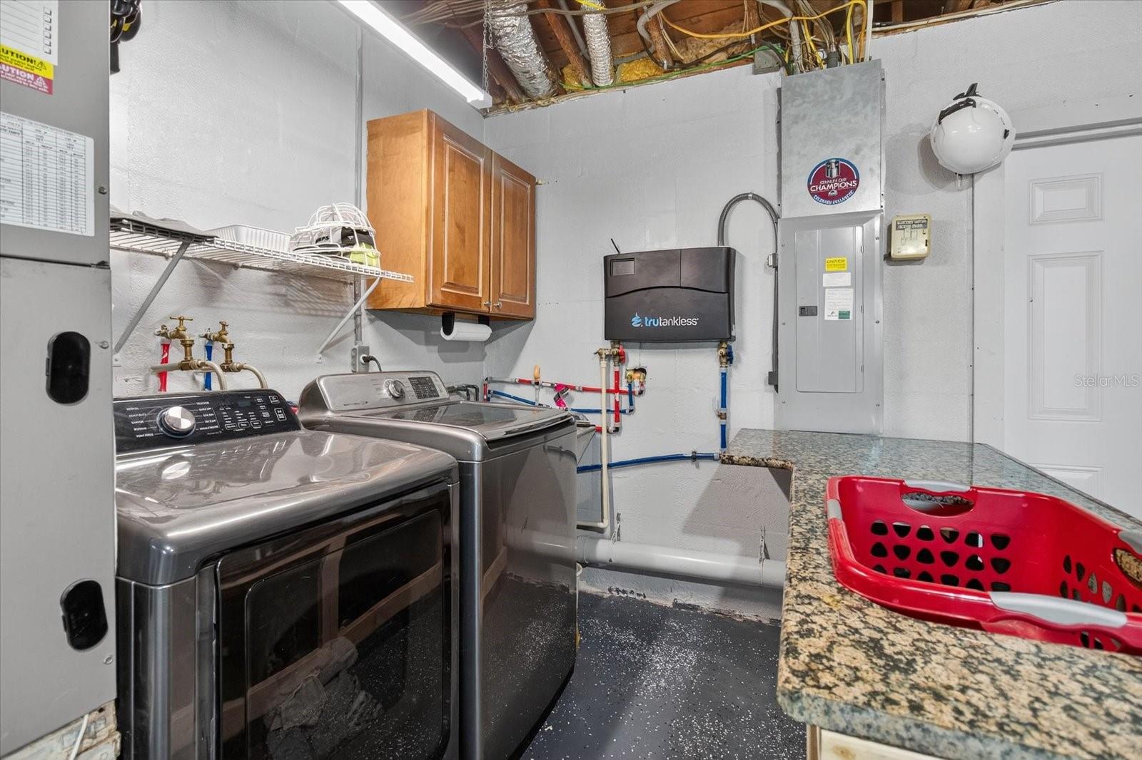 Image 74 of 93 For 1241 Lake Drive