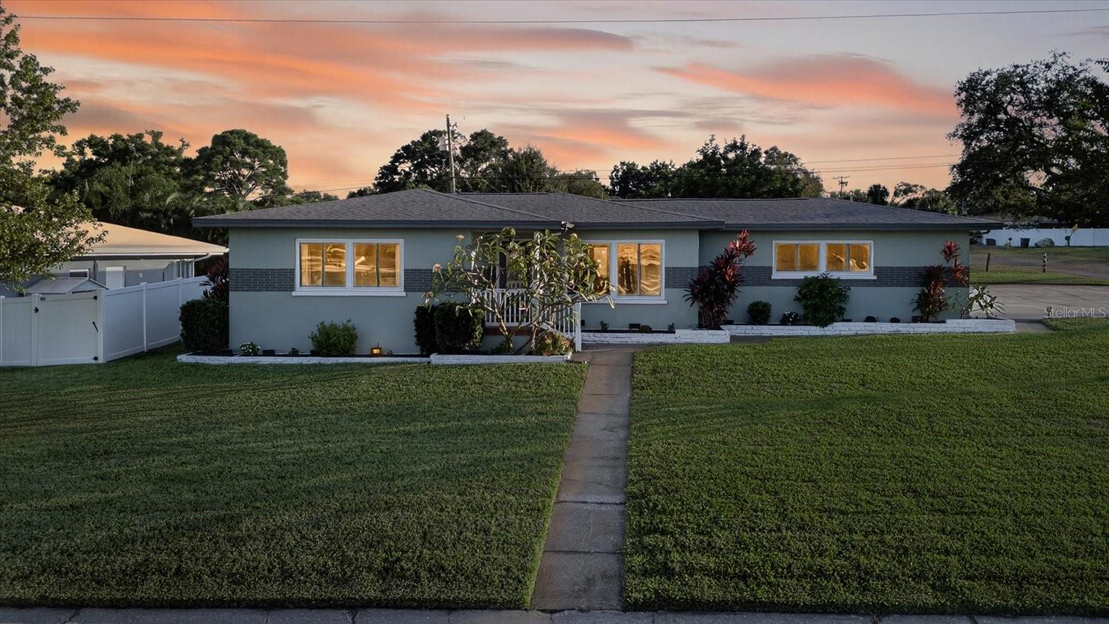 Image 86 of 93 For 1241 Lake Drive