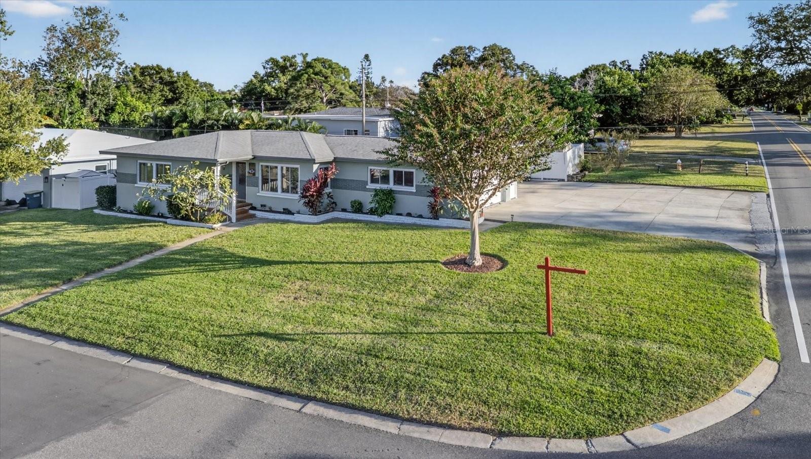 Image 91 of 93 For 1241 Lake Drive