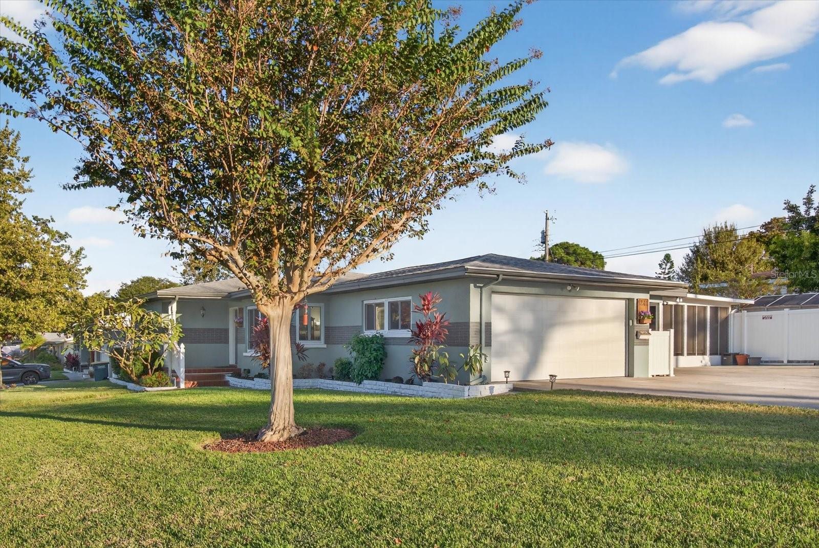 Image 93 of 93 For 1241 Lake Drive