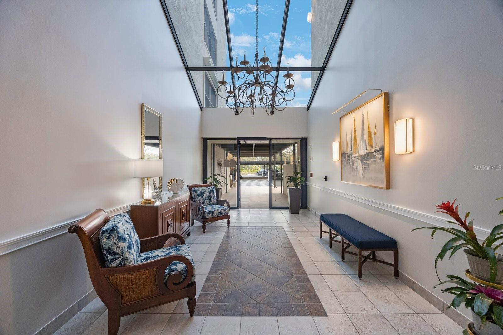 Image 31 of 38 For 100 Oakmont Lane 203