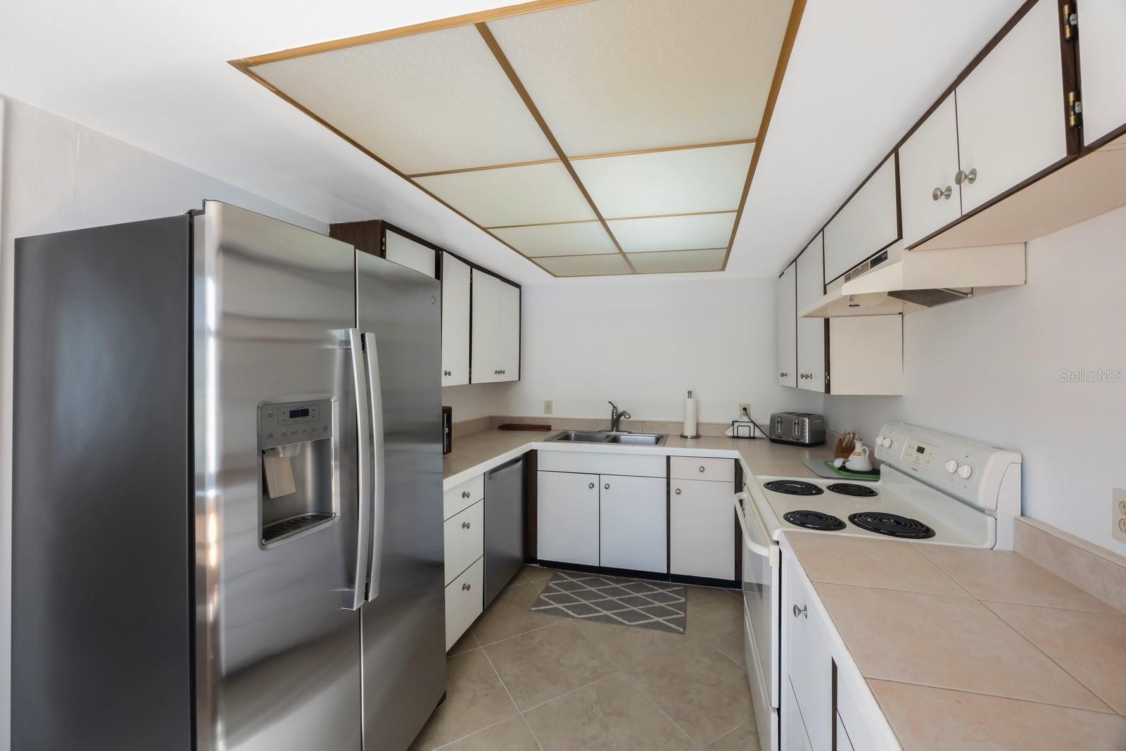 Image 4 of 38 For 100 Oakmont Lane 203