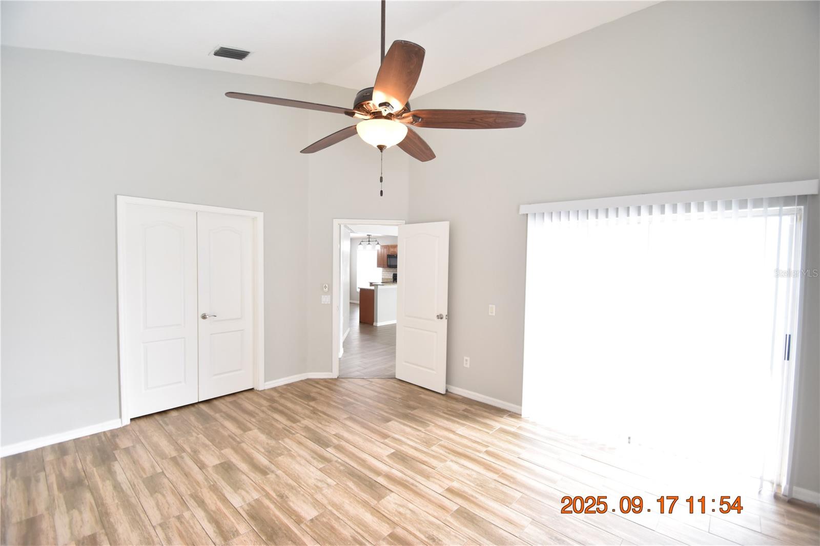 Image 17 of 52 For 24806 Black Creek Court
