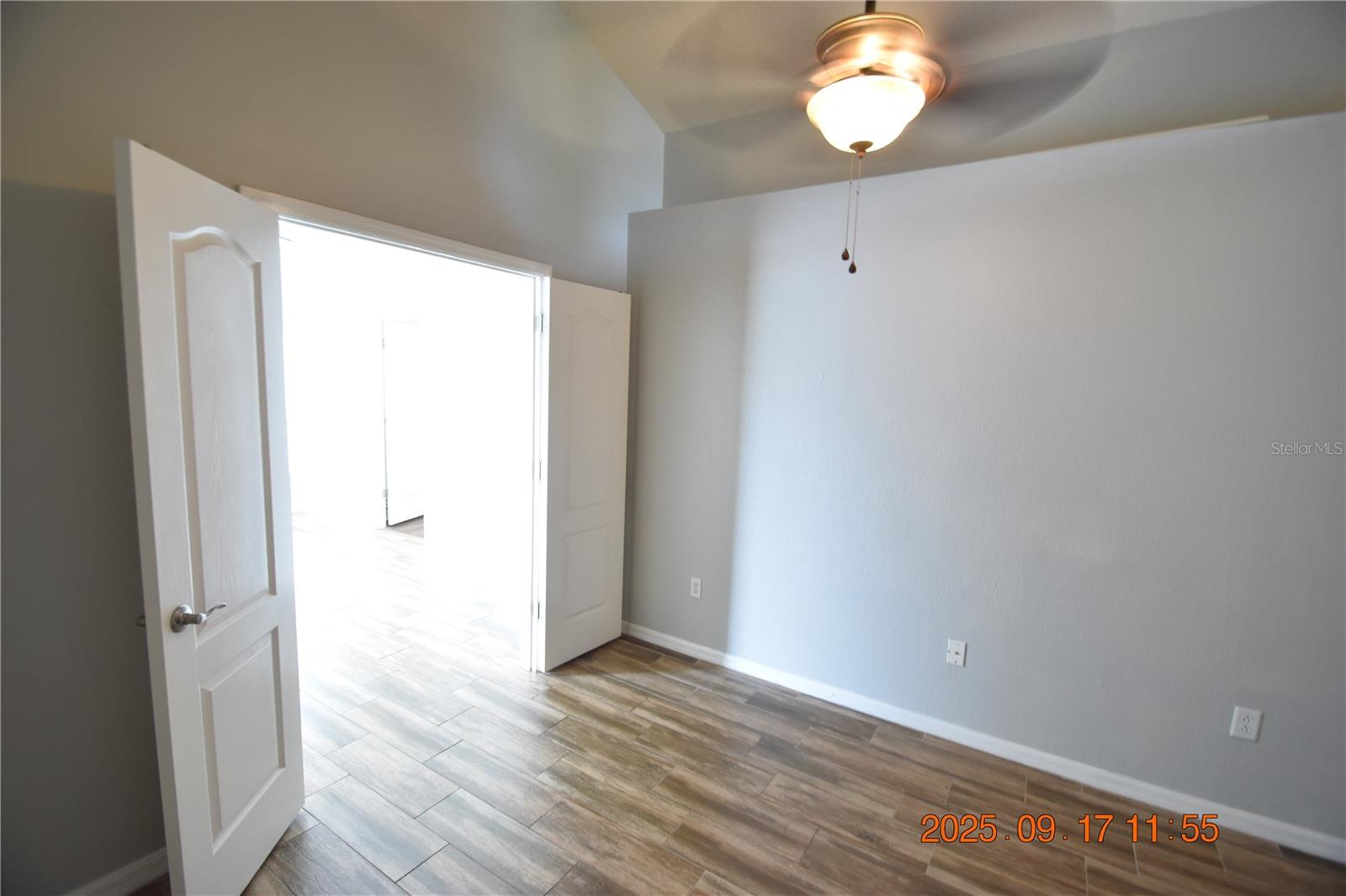 Image 22 of 52 For 24806 Black Creek Court