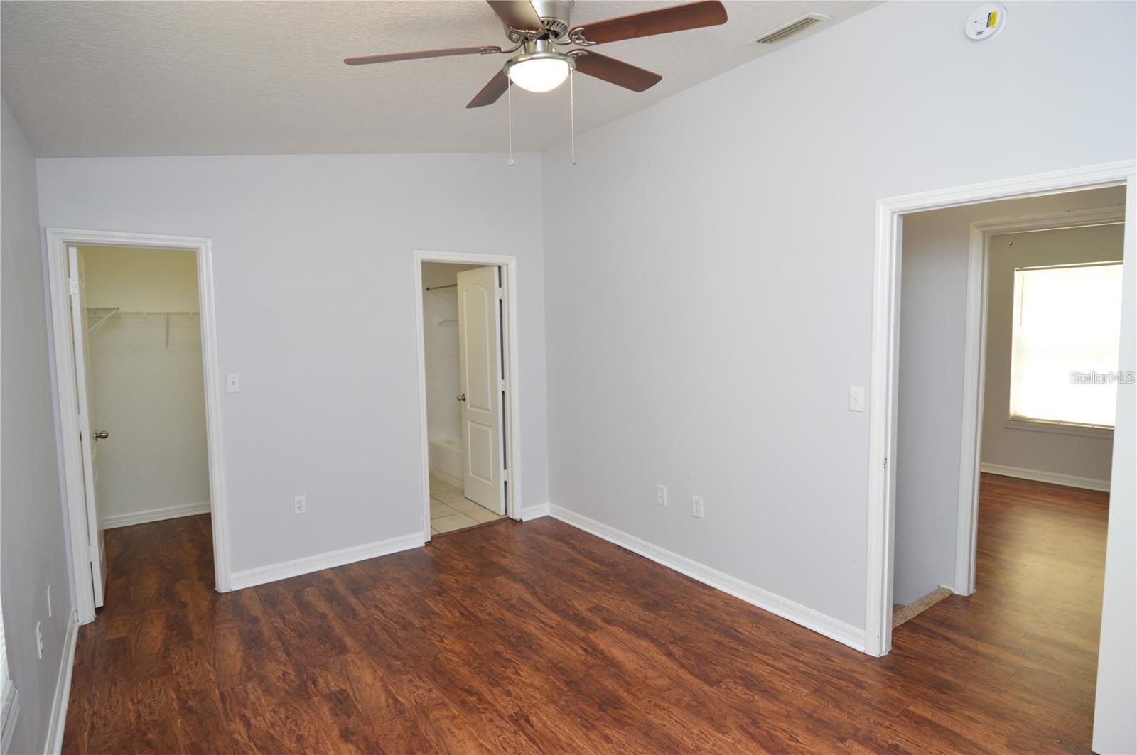 Image 16 of 19 For 3607 Idlewild Avenue Apt 303