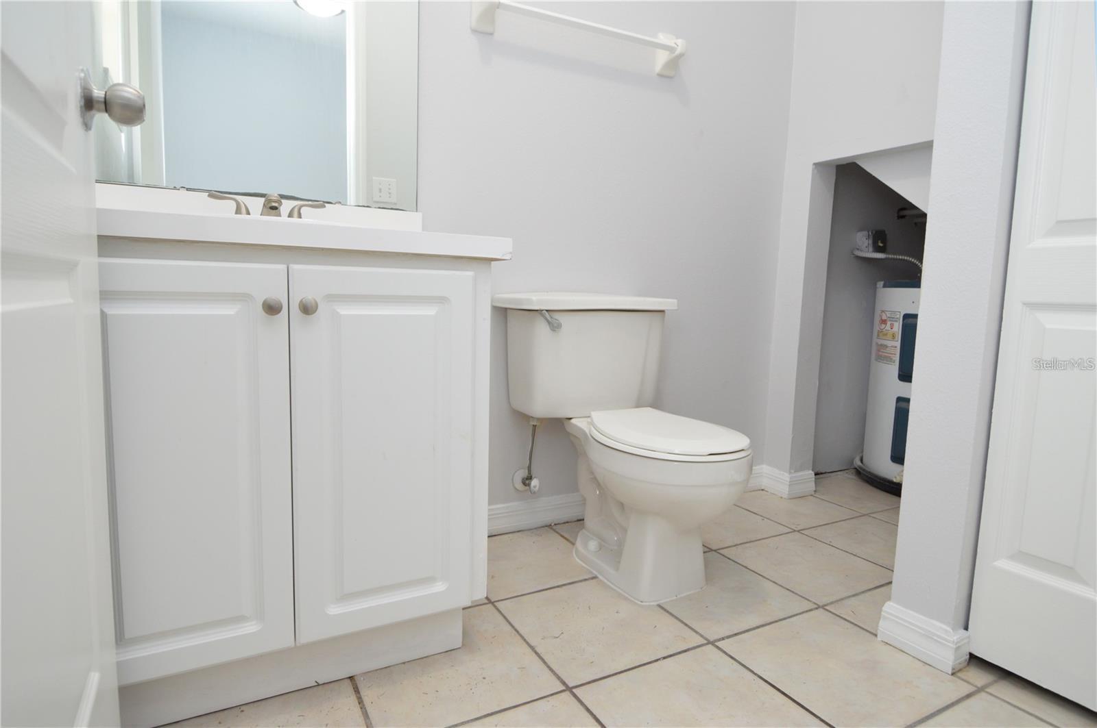 Image 5 of 19 For 3607 Idlewild Avenue Apt 303