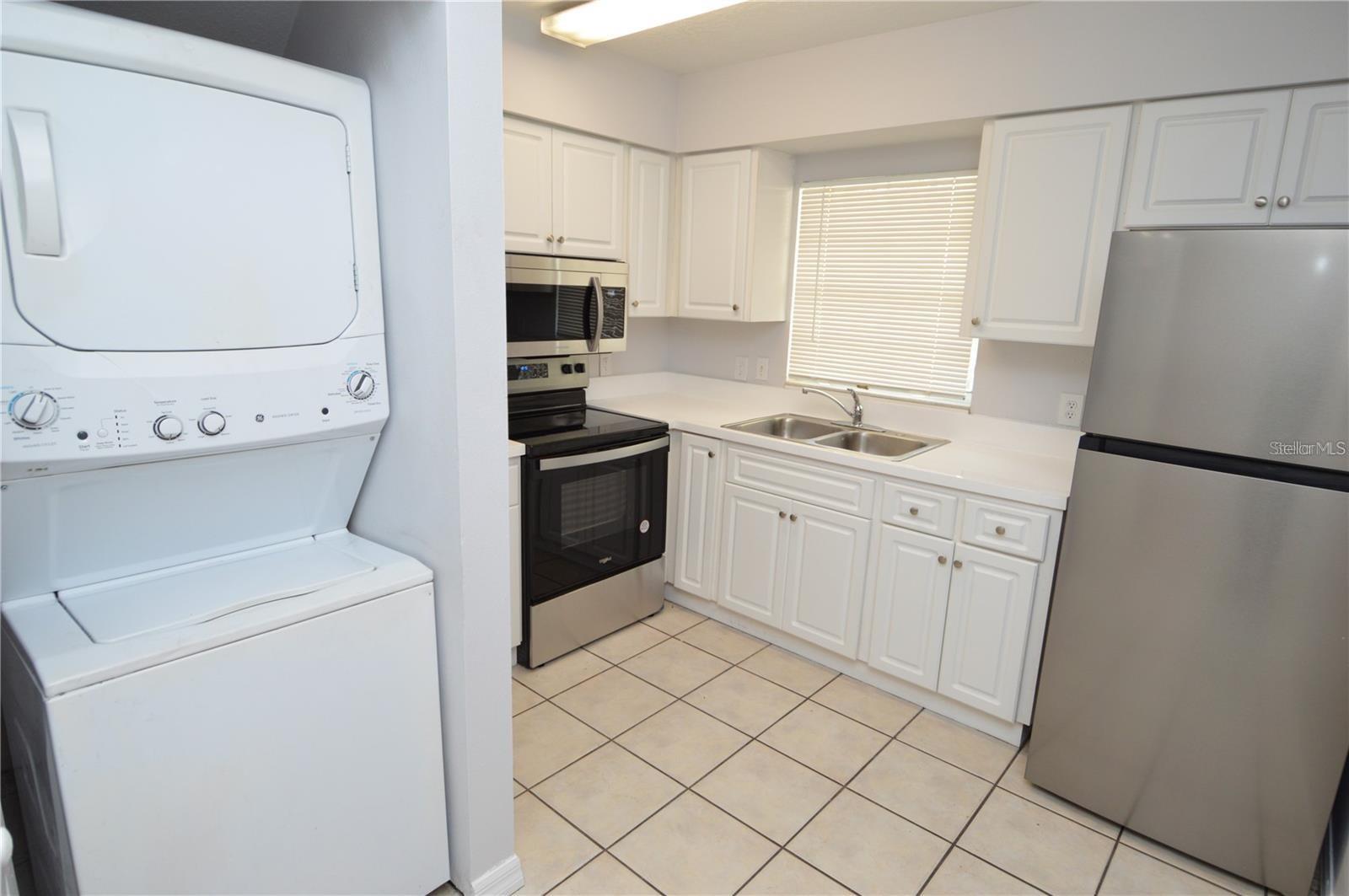Image 9 of 19 For 3607 Idlewild Avenue Apt 303