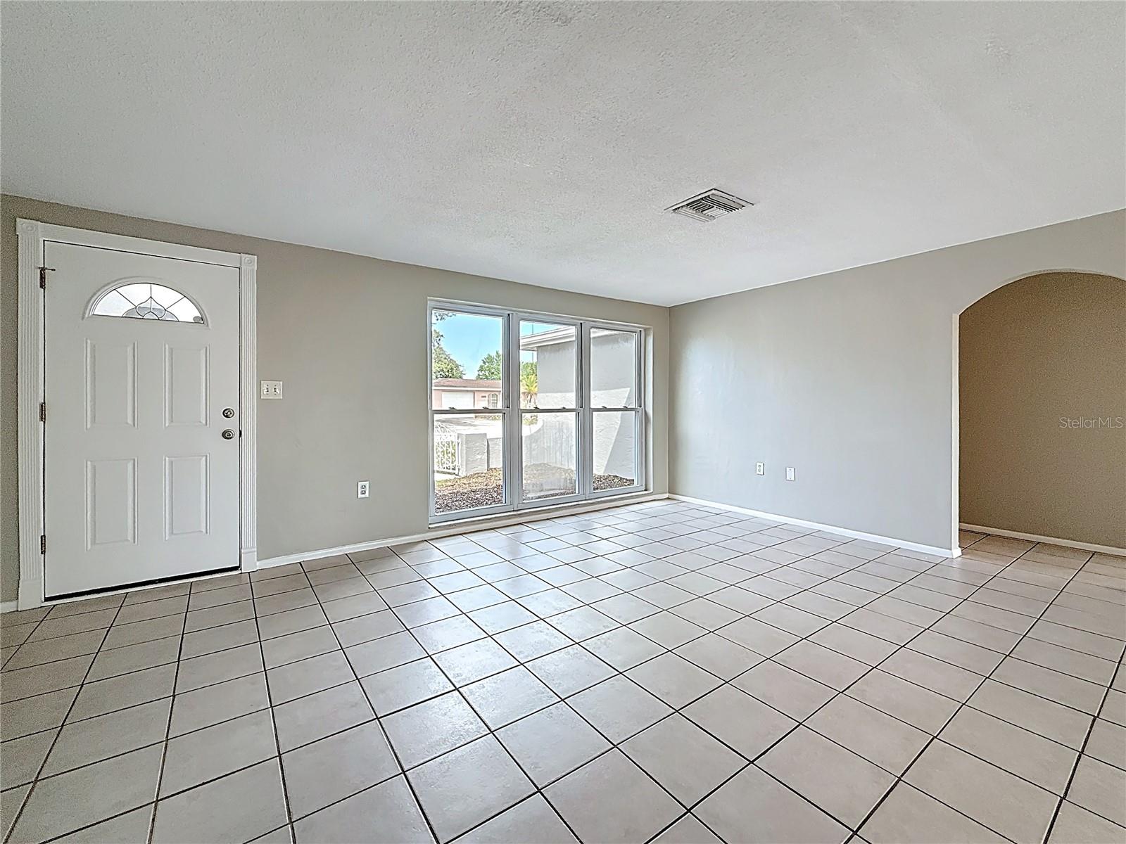 Image 12 of 79 For 1236 Normandy Boulevard