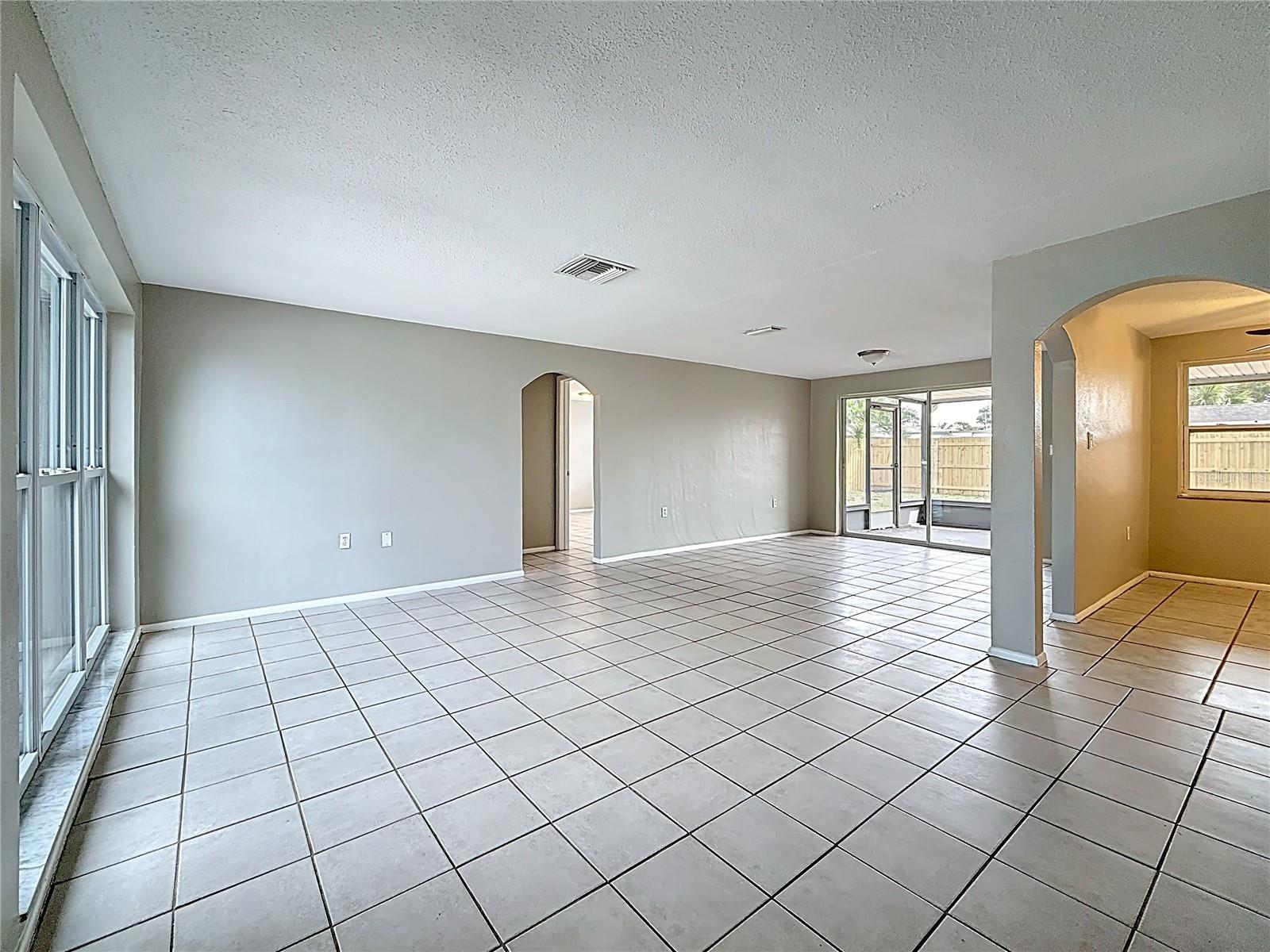 Image 13 of 79 For 1236 Normandy Boulevard