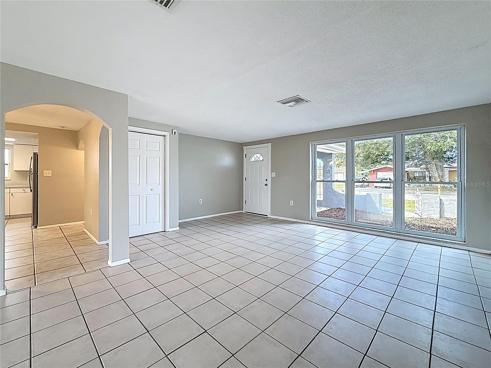 Image 16 of 79 For 1236 Normandy Boulevard