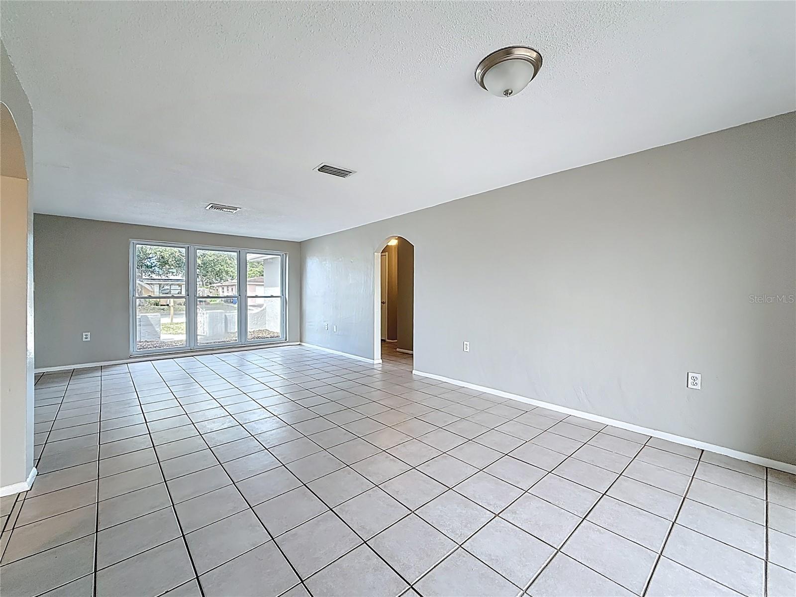 Image 18 of 79 For 1236 Normandy Boulevard