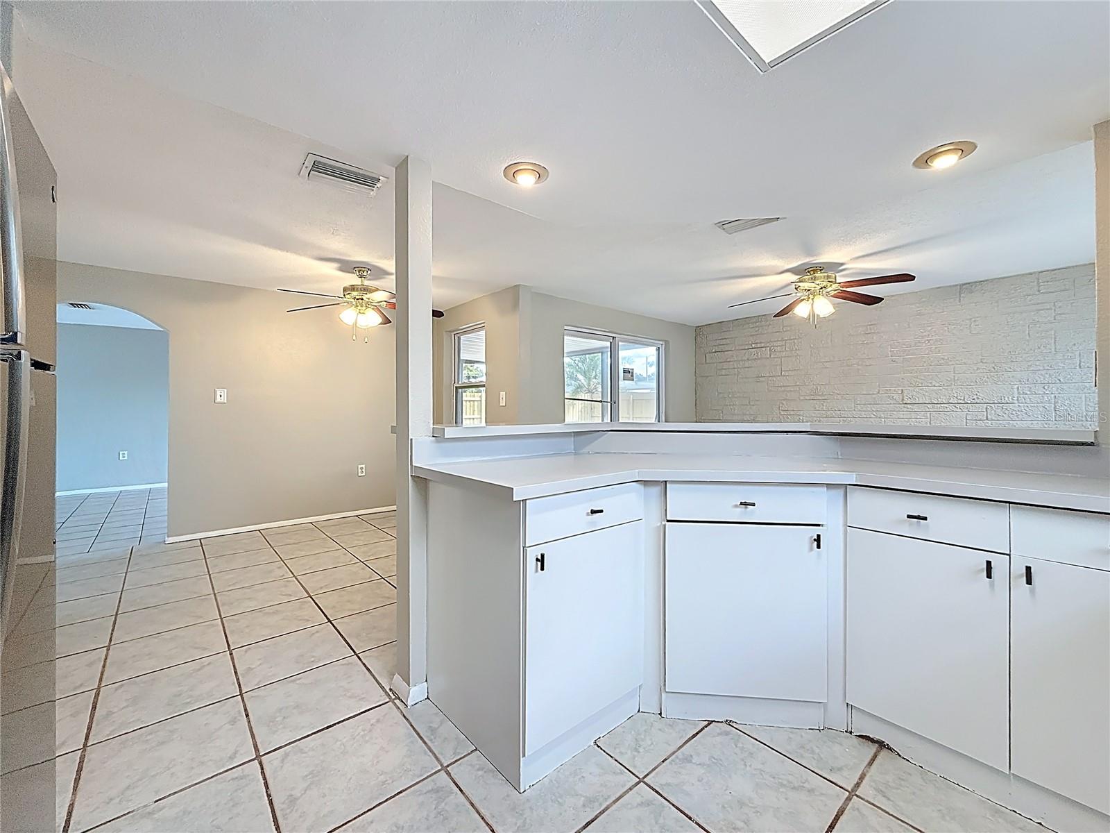 Image 32 of 79 For 1236 Normandy Boulevard