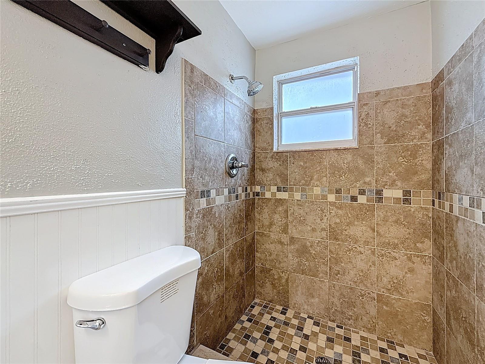 Image 34 of 79 For 1236 Normandy Boulevard