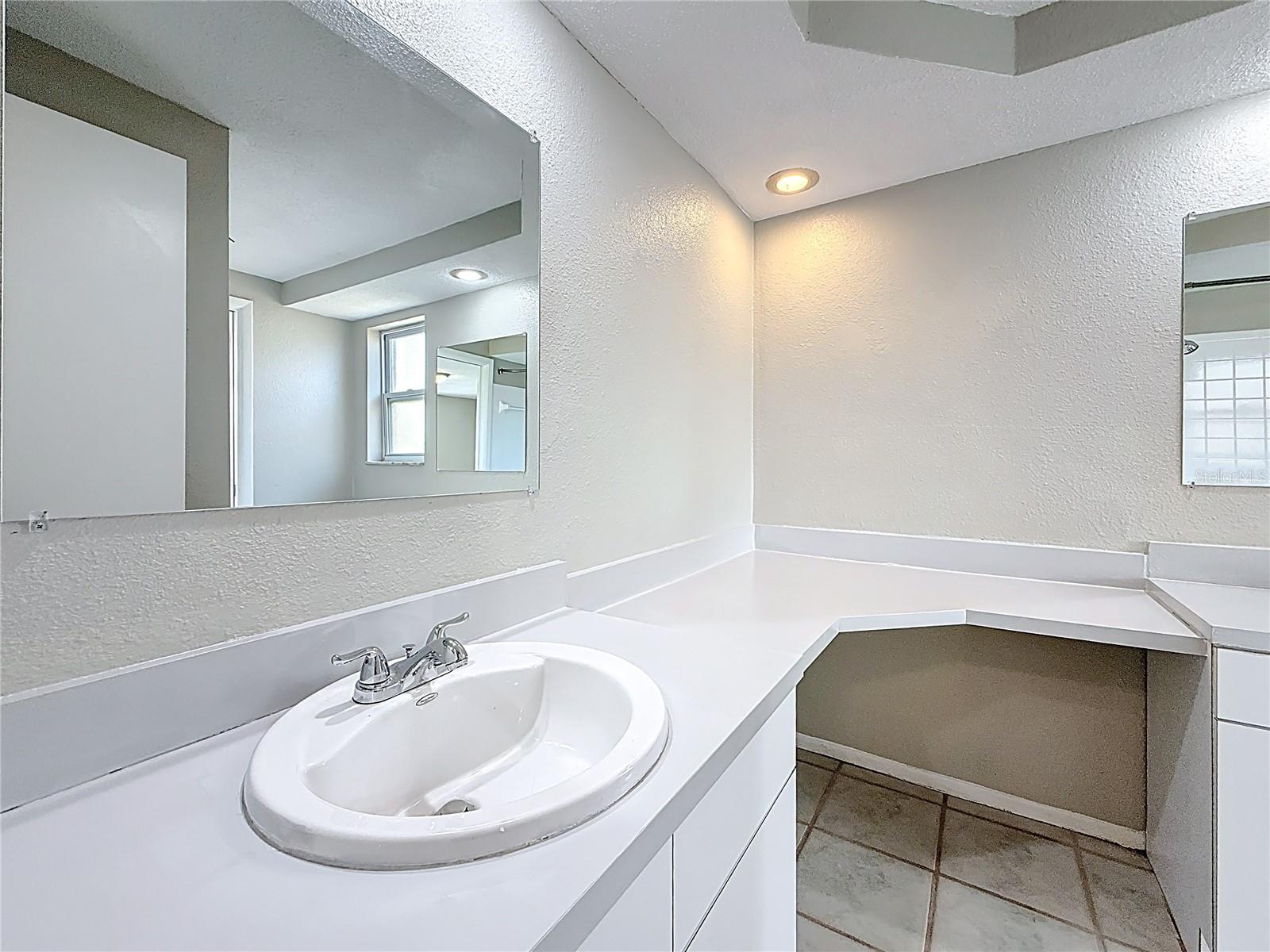 Image 40 of 79 For 1236 Normandy Boulevard