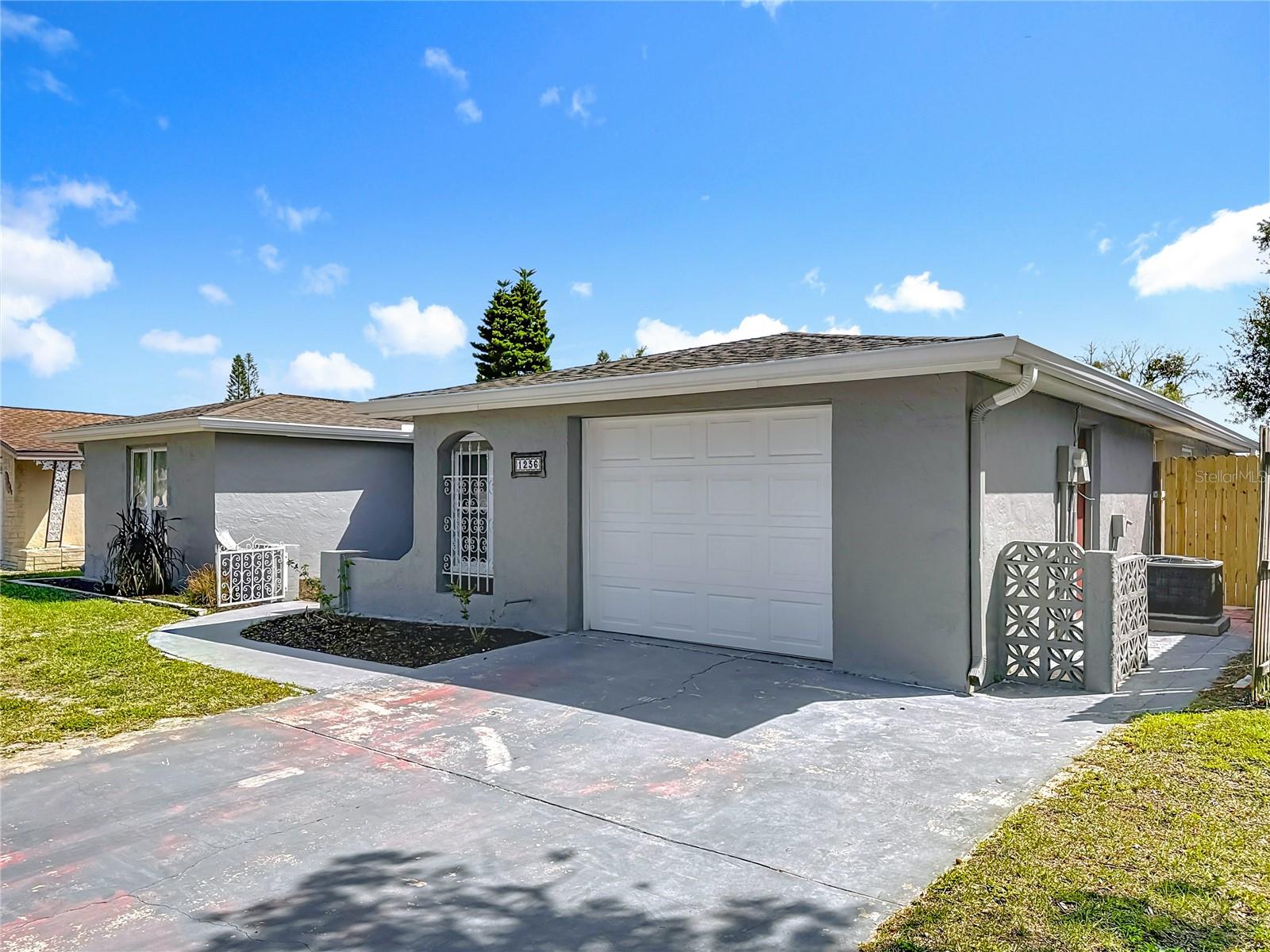 Image 8 of 79 For 1236 Normandy Boulevard