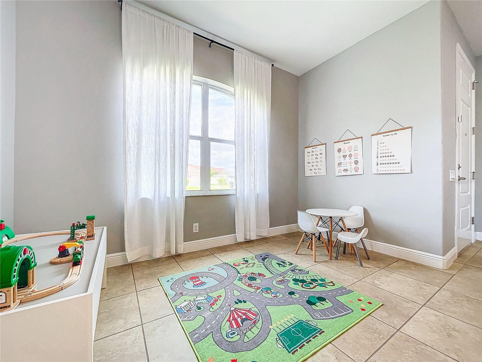 Image 11 of 47 For 14424 Balloch Drive