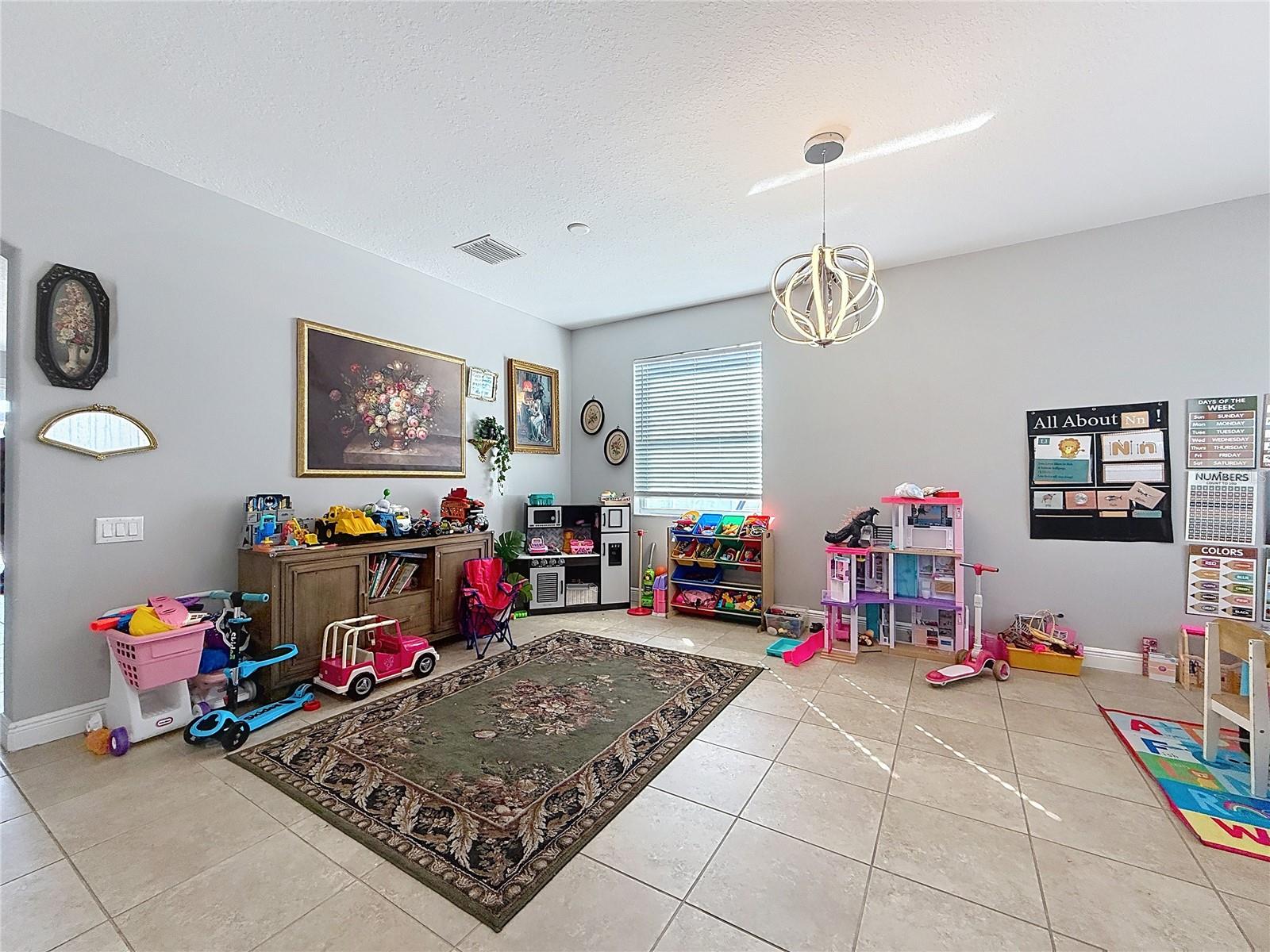 Image 31 of 47 For 14424 Balloch Drive