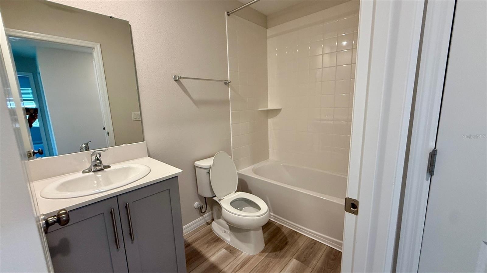 Image 25 of 29 For 37163 Sagemoor Drive