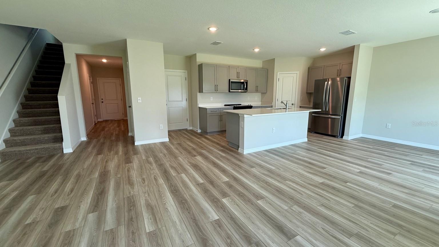 Image 9 of 29 For 37163 Sagemoor Drive