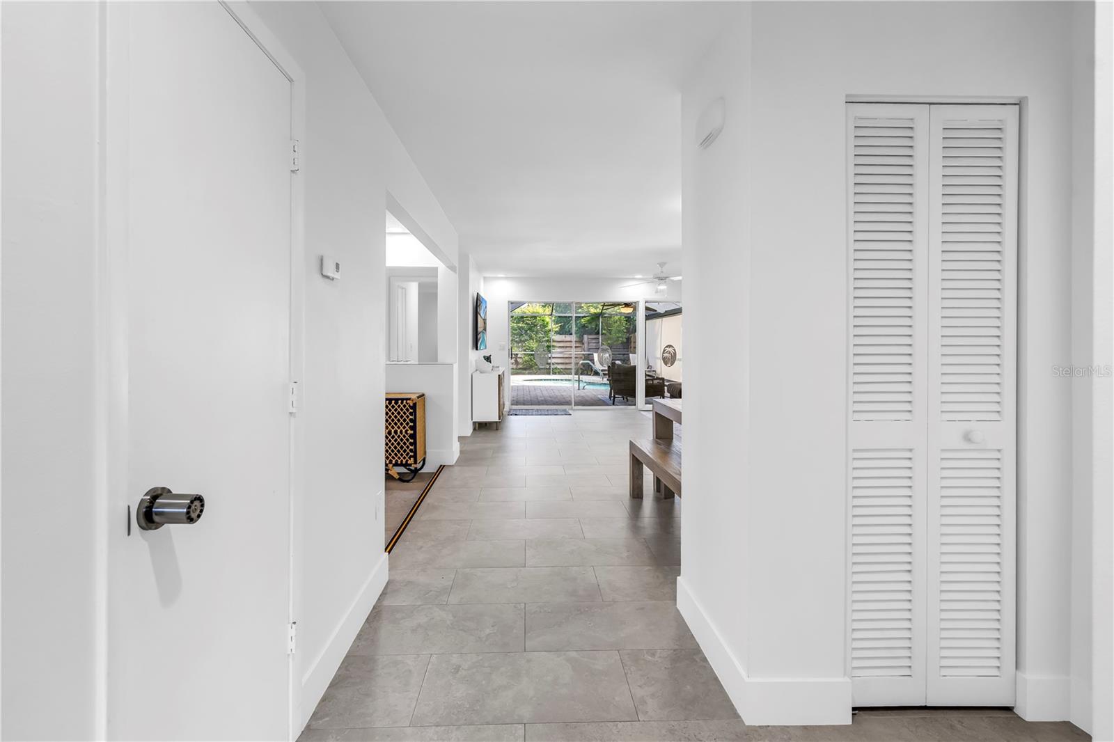 Image 11 of 65 For 3137 Campbell Street