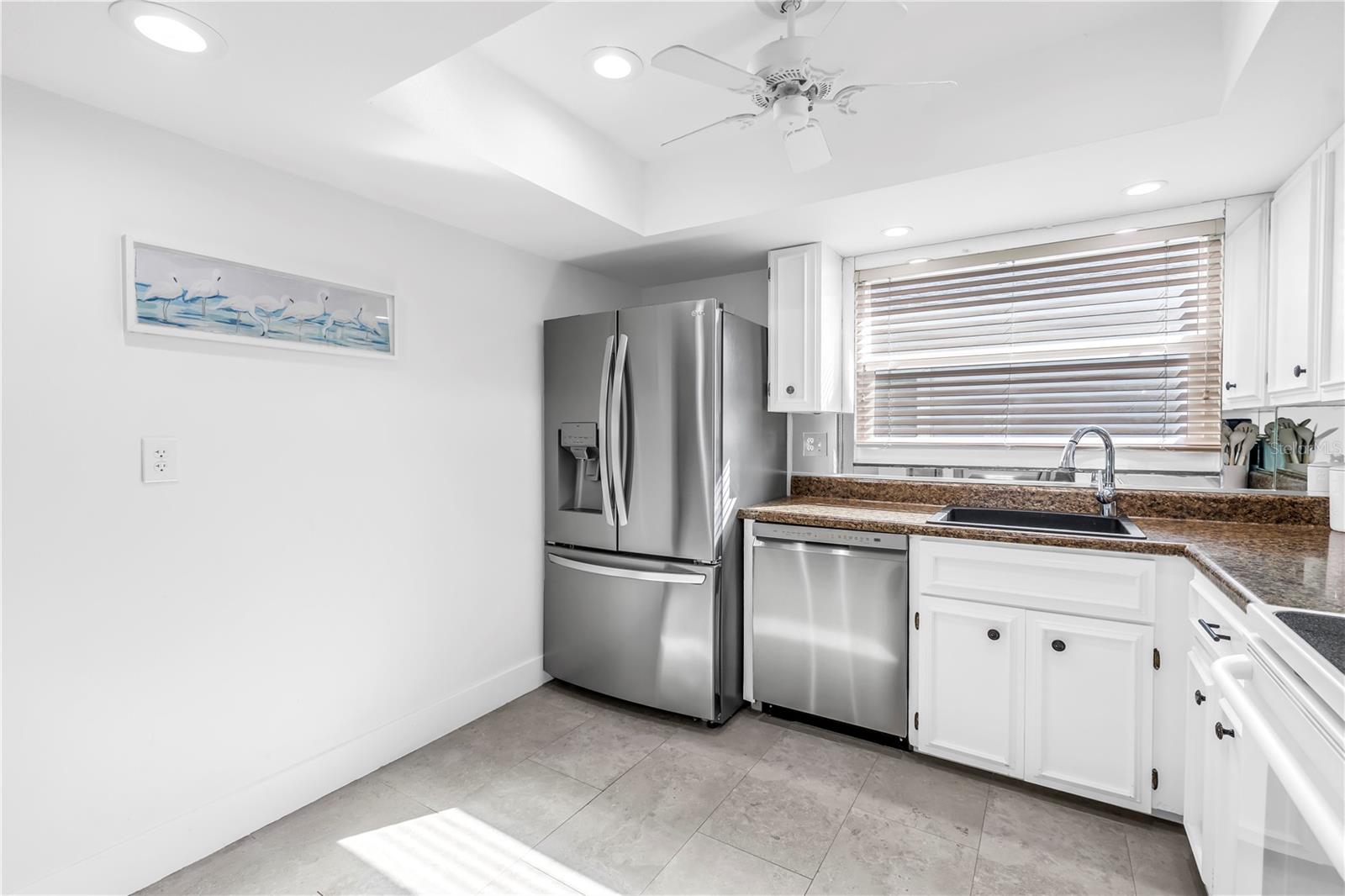Image 18 of 65 For 3137 Campbell Street