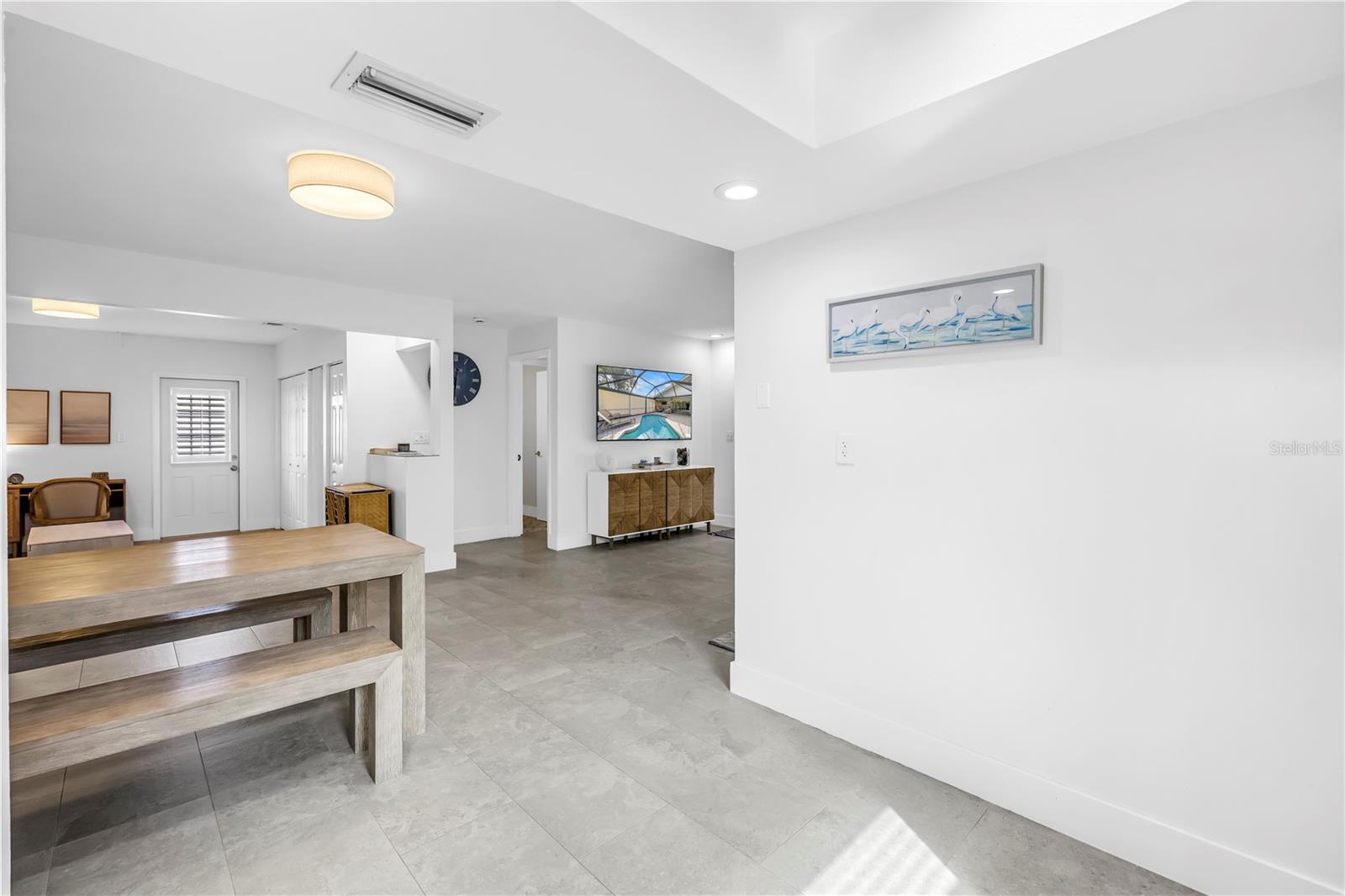 Image 19 of 65 For 3137 Campbell Street