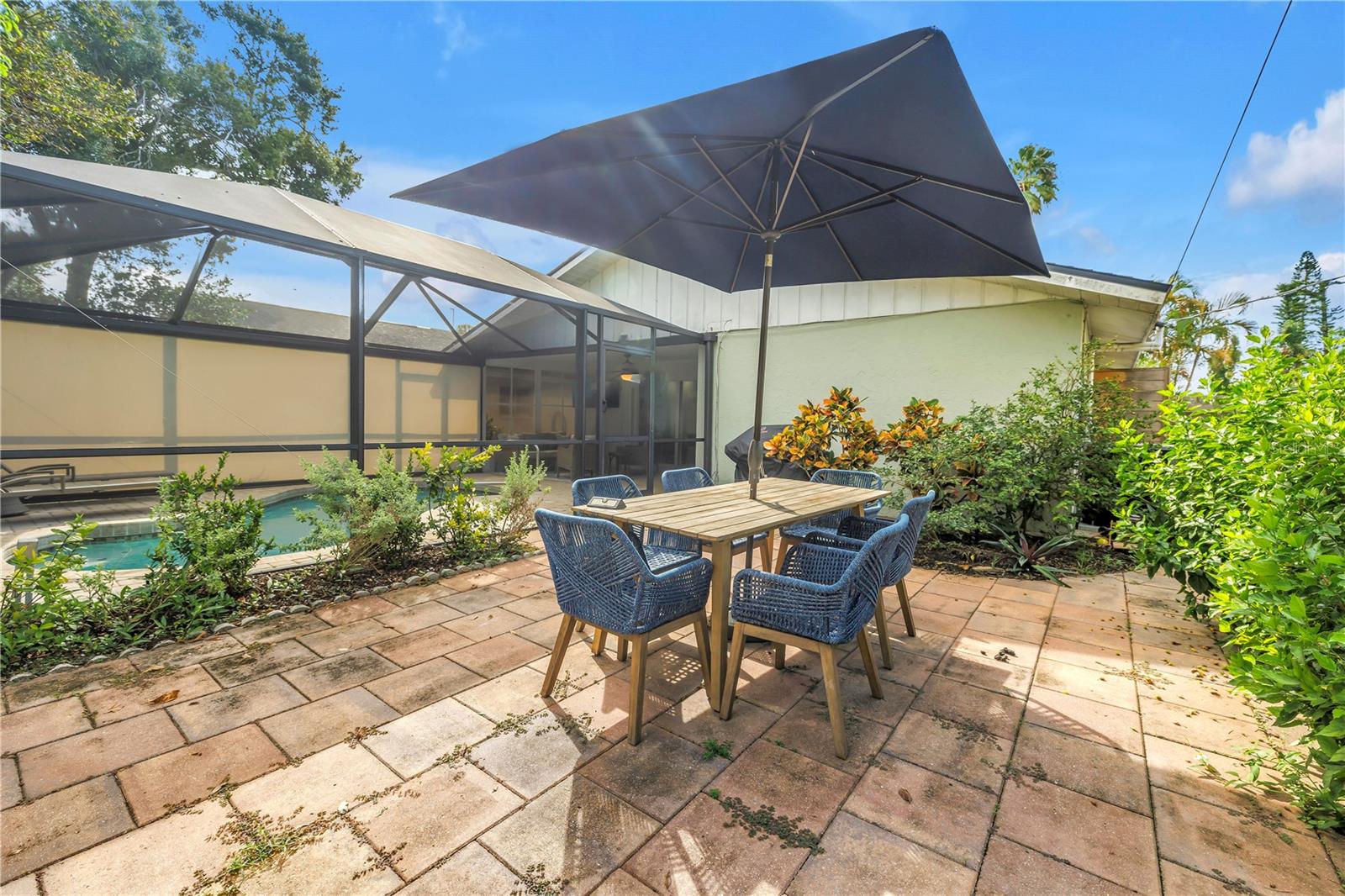 Image 40 of 65 For 3137 Campbell Street