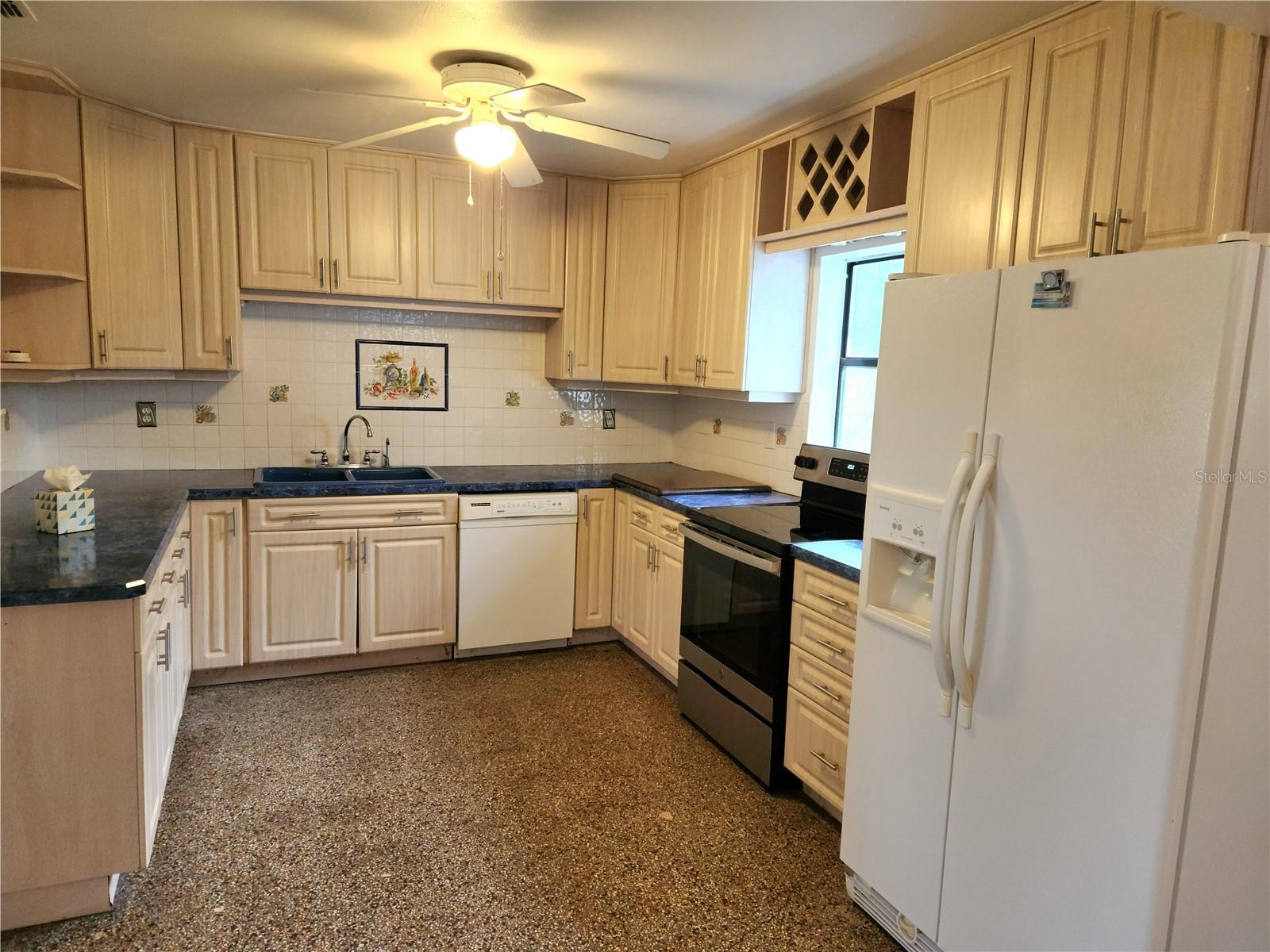 Image 6 of 16 For 2153 Capri Drive