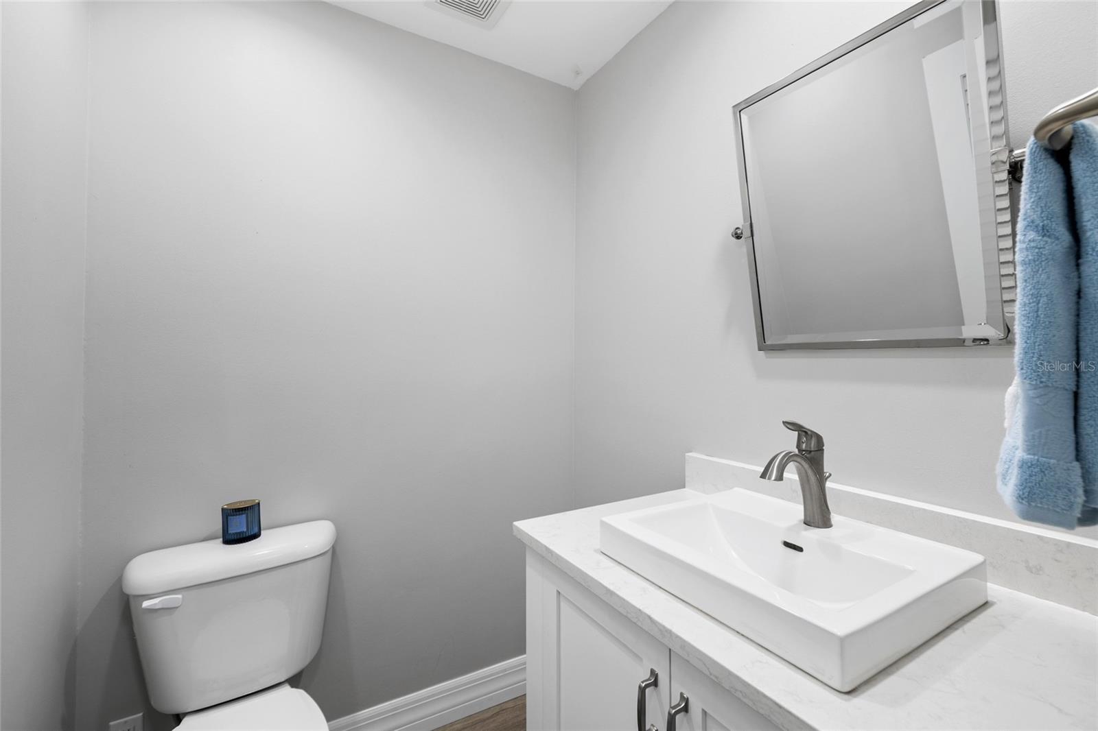 Image 19 of 24 For 1701 Pinehurst Road 17g