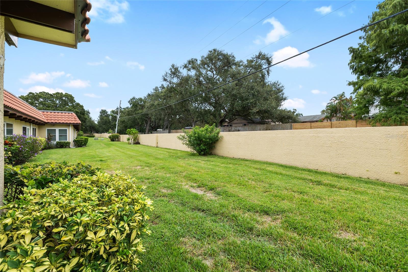 Image 22 of 24 For 1701 Pinehurst Road 17g