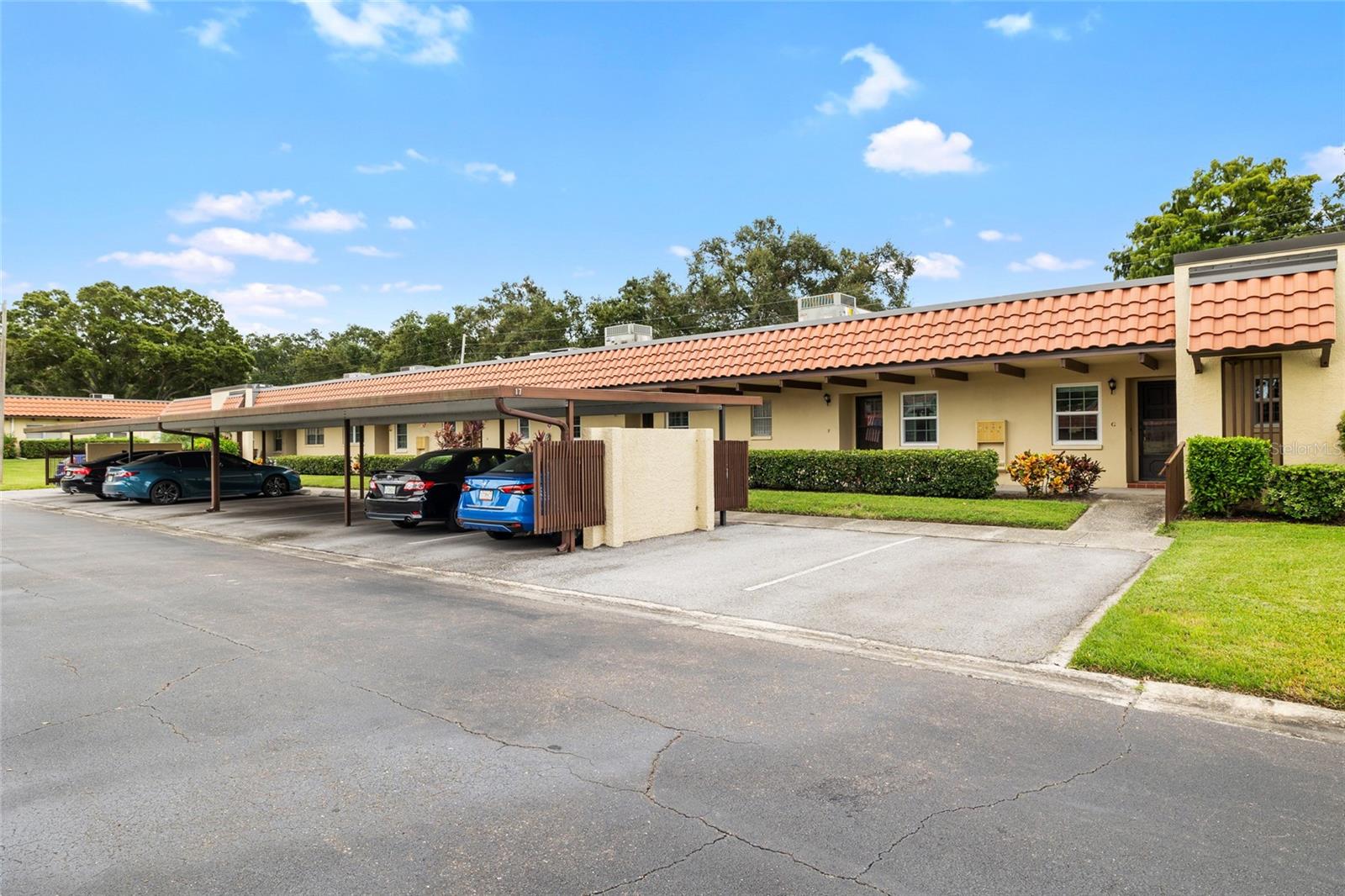 Image 23 of 24 For 1701 Pinehurst Road 17g