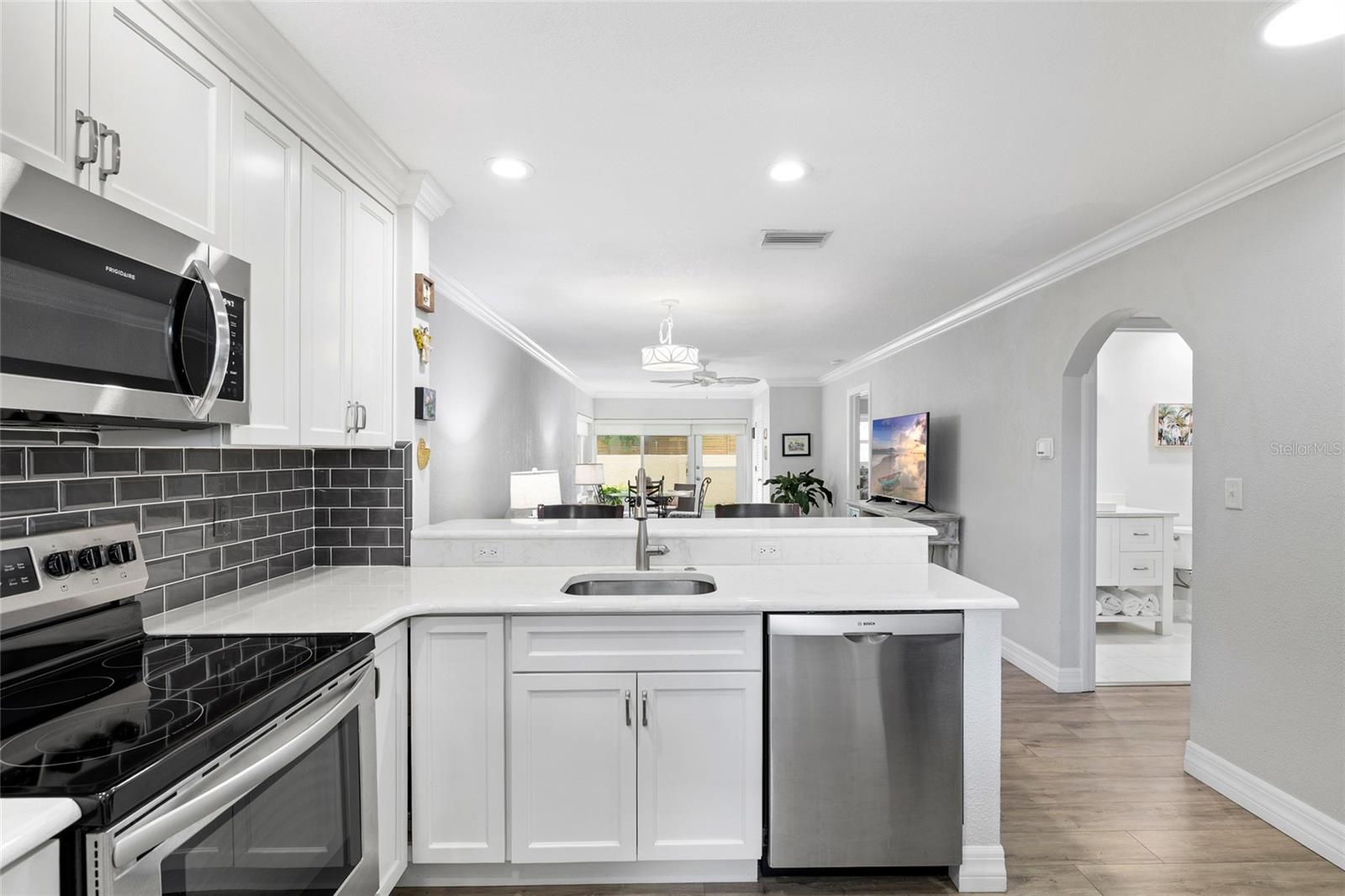 Image 6 of 24 For 1701 Pinehurst Road 17g