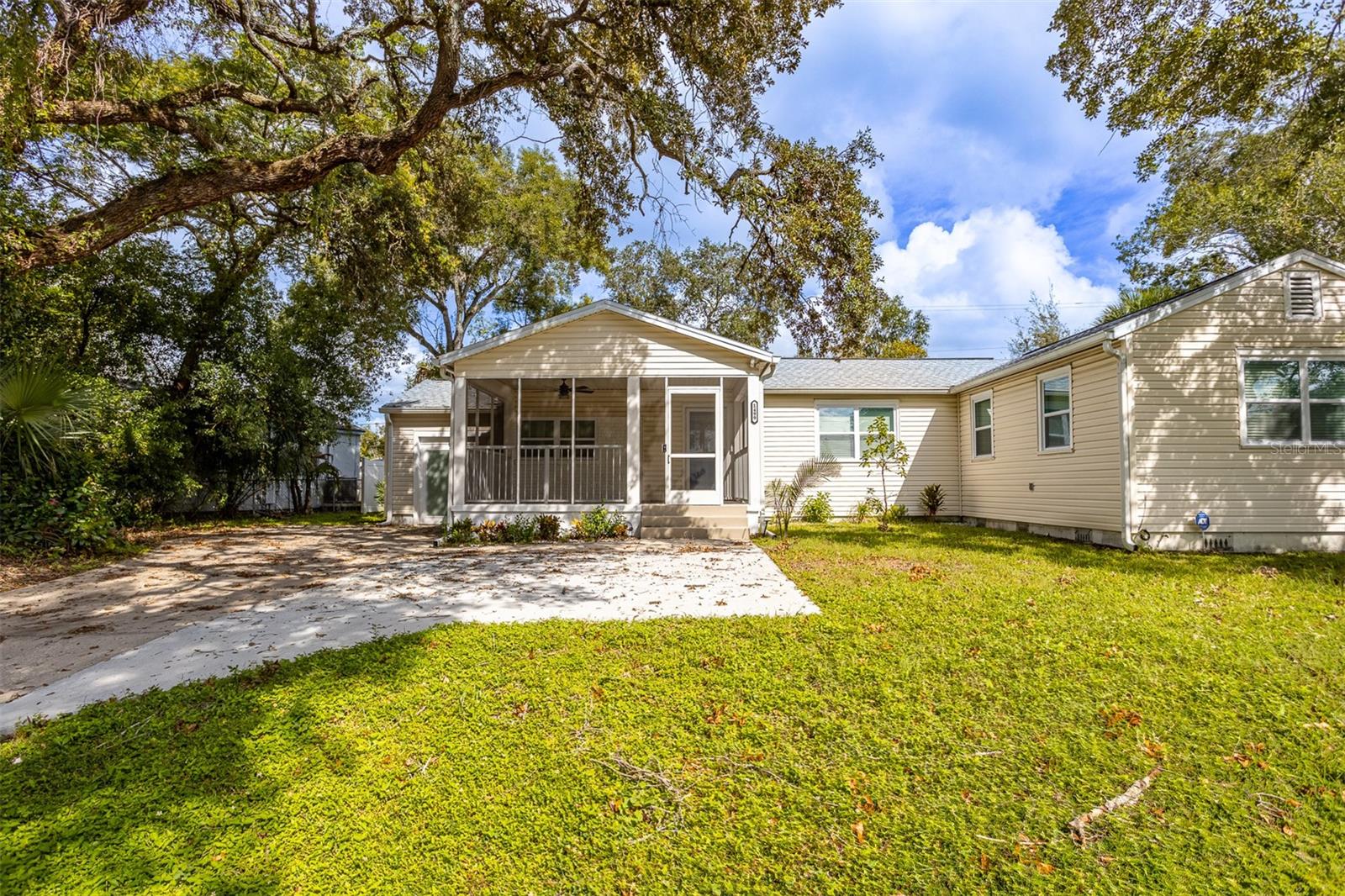 Image 42 of 44 For 1499 River Shore Way
