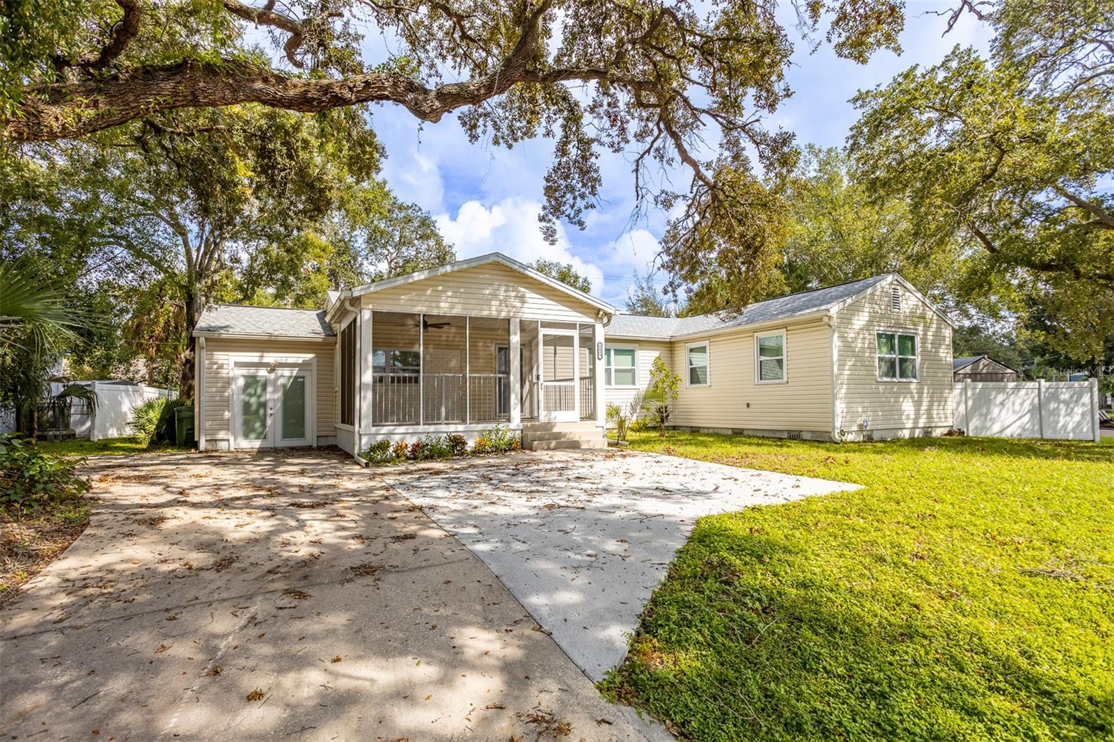 Image 43 of 44 For 1499 River Shore Way