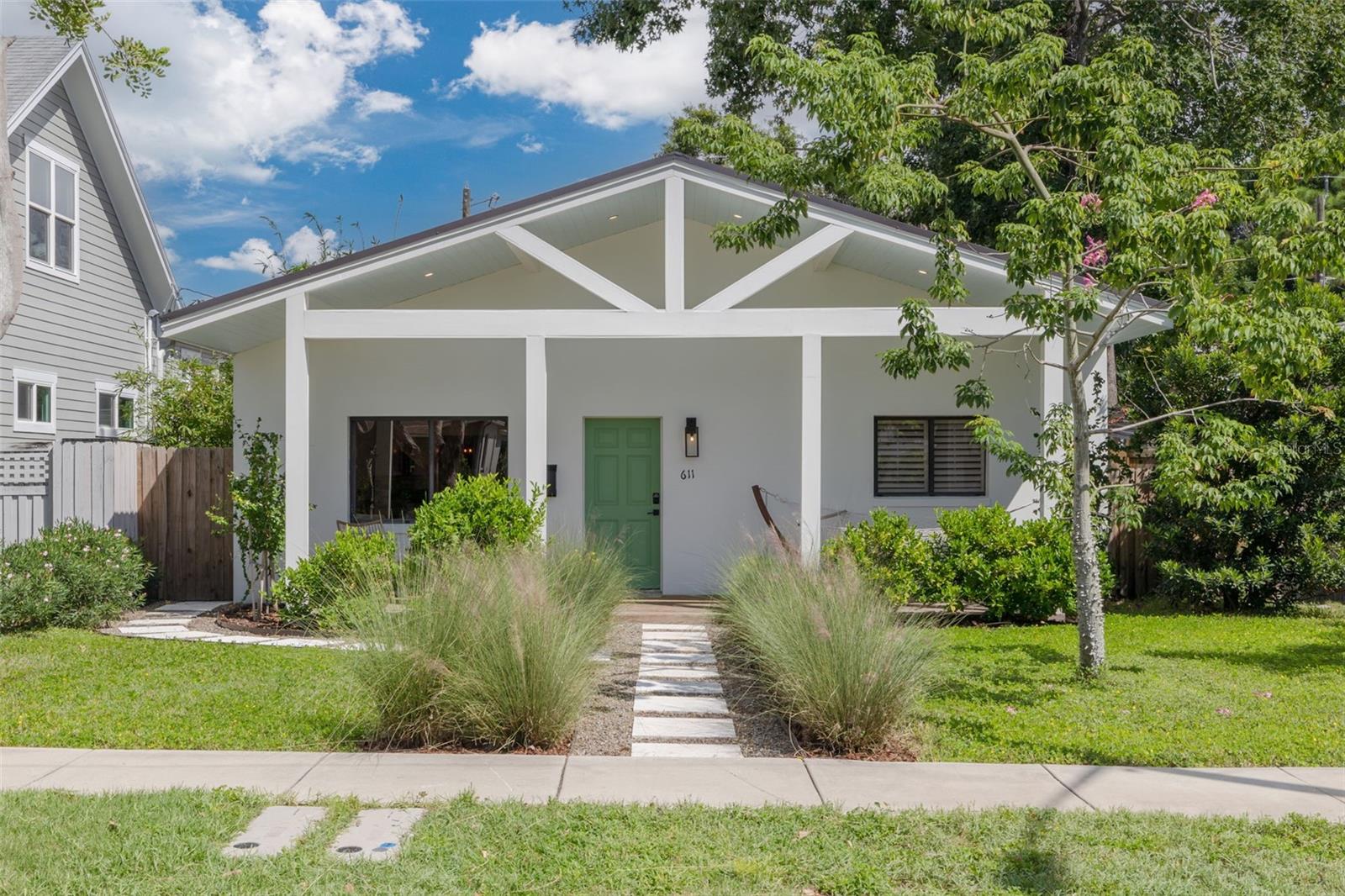 Details for 611 34th Avenue N, ST PETERSBURG, FL 33704