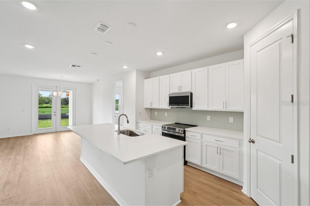 Image 10 of 31 For 2349 Broadbrook Drive