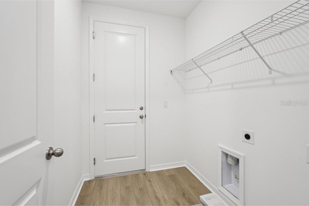 Image 19 of 31 For 2349 Broadbrook Drive
