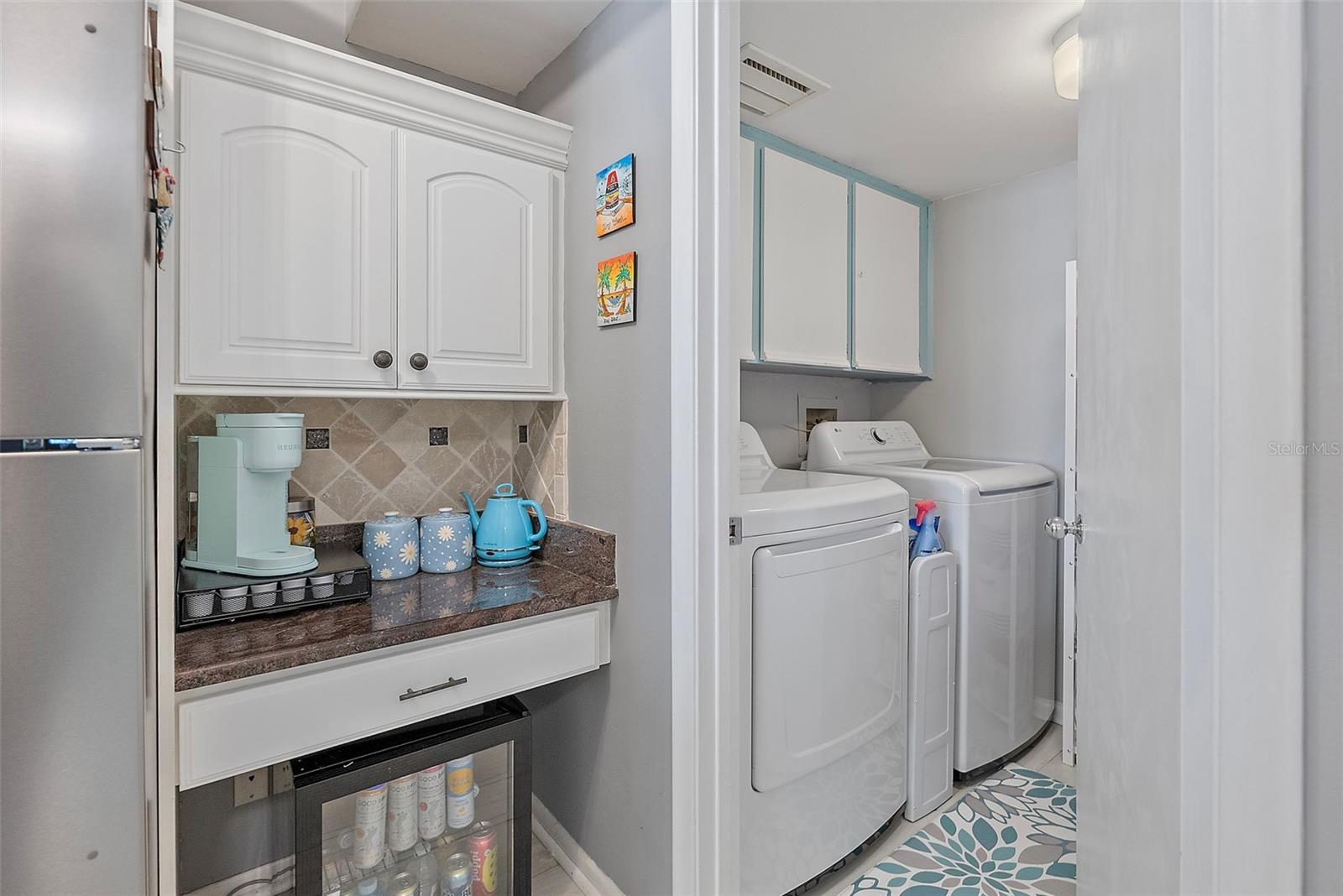 Image 18 of 34 For 5151 Isla Key Boulevard S 223