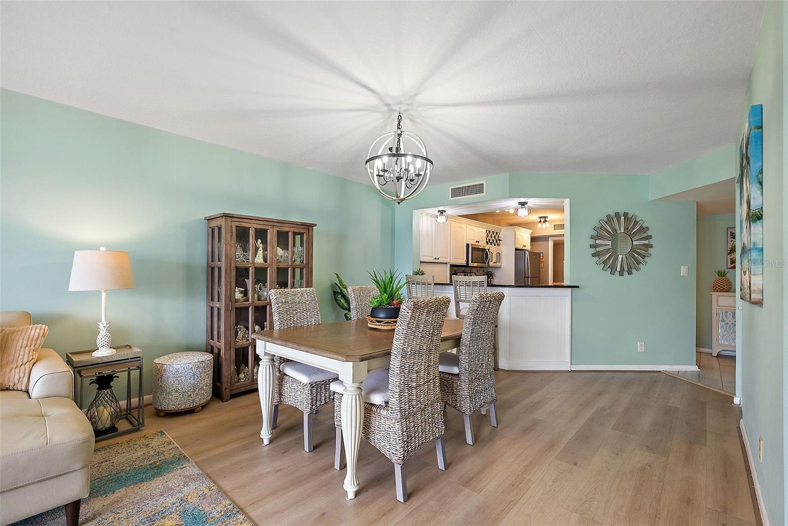 Image 7 of 34 For 5151 Isla Key Boulevard S 223