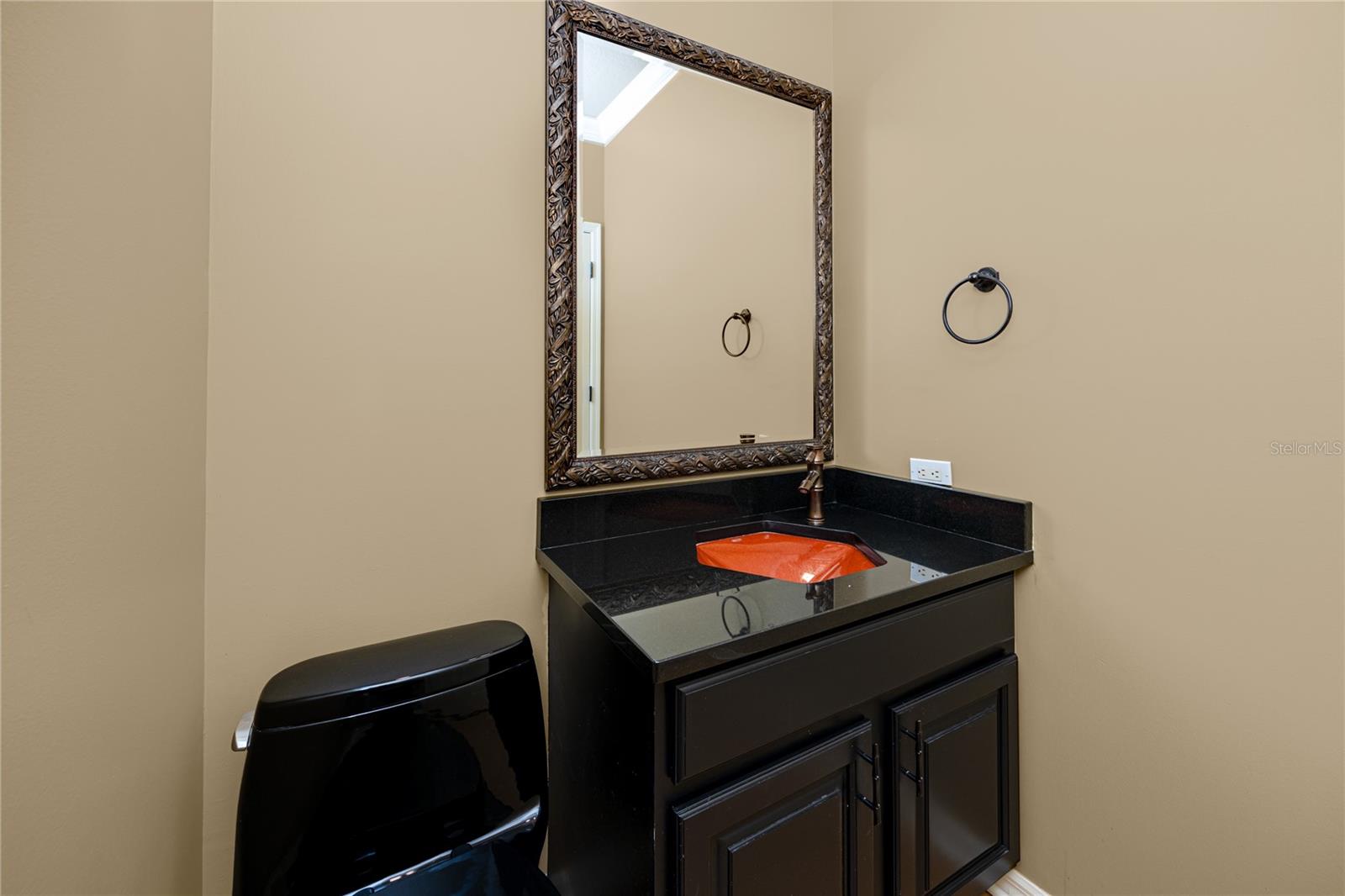 Listing photo id 41 for 1471 Briargrove Way