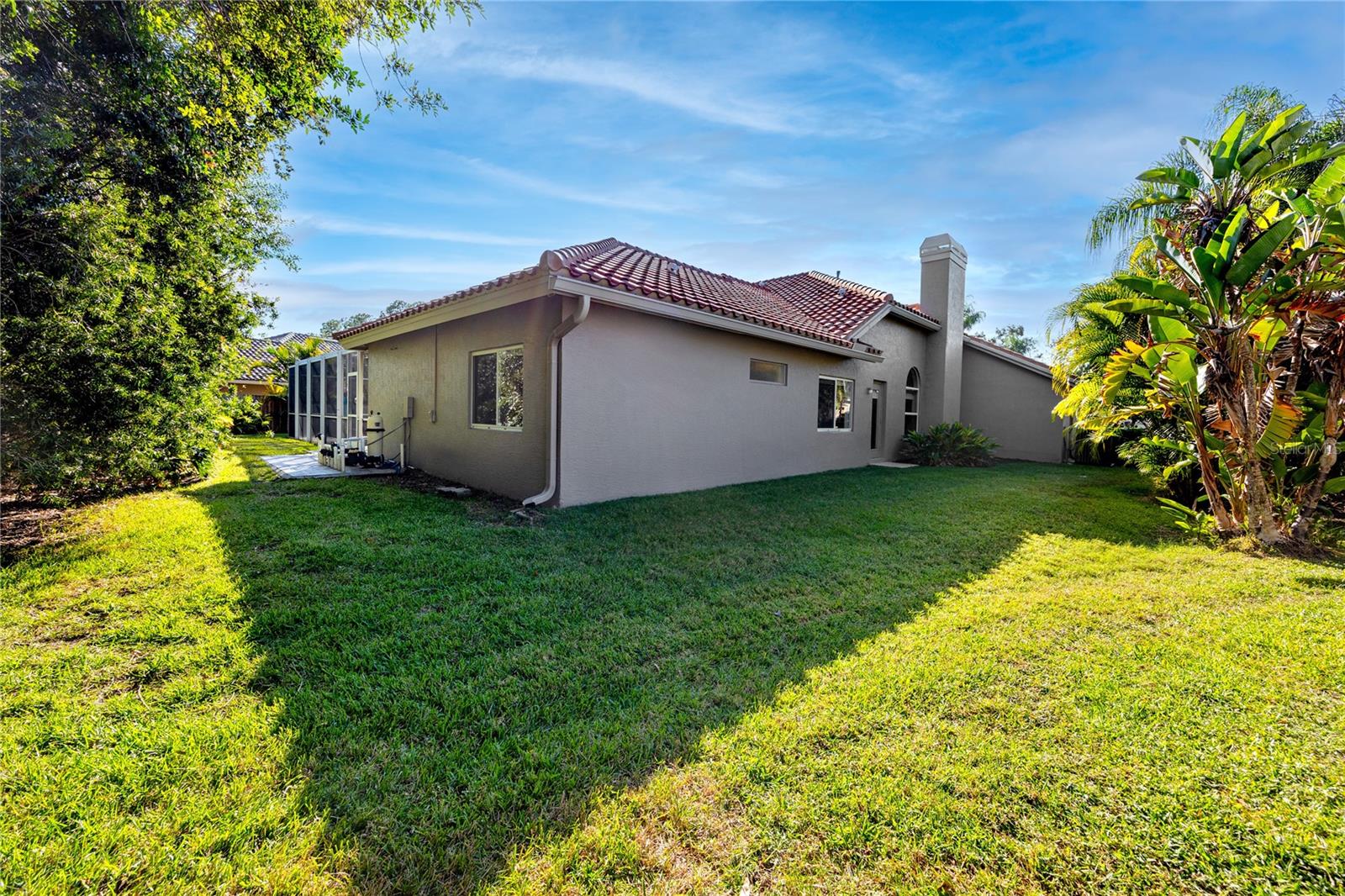 Listing photo id 59 for 1471 Briargrove Way